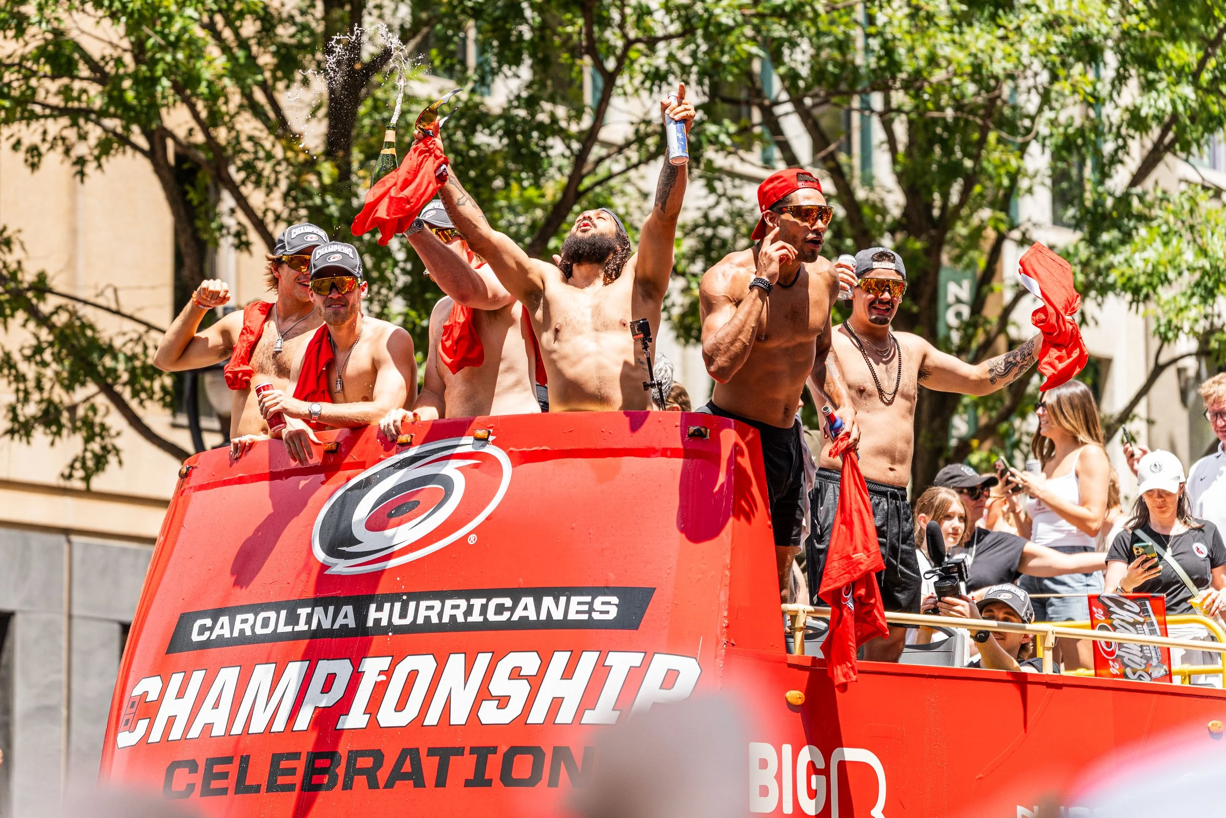 Hurricanes_StanleyCup_Parade_06.20.26.DJ-114.jpg