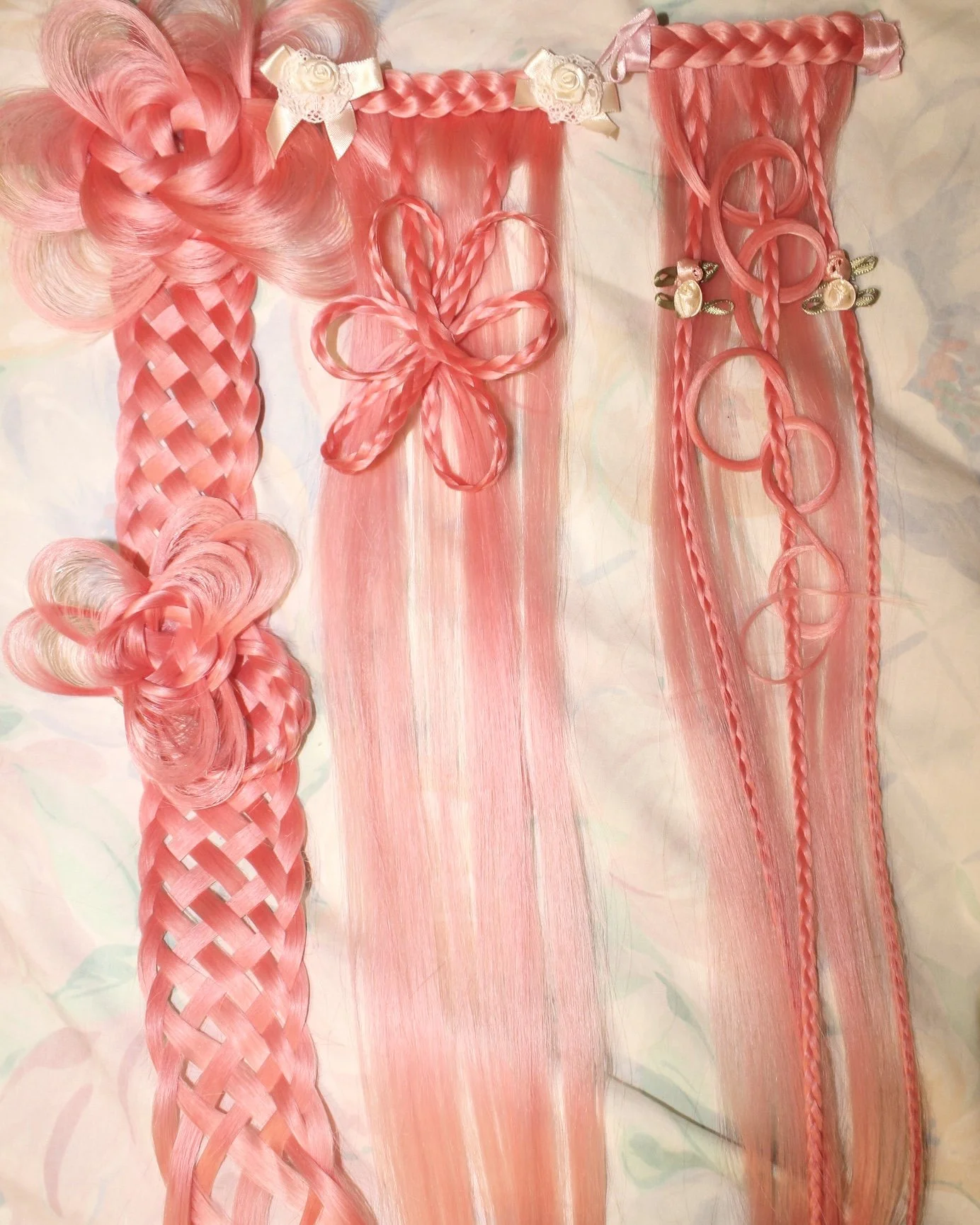 "Salmon Flower"
Custom synthetic hair clip extensions