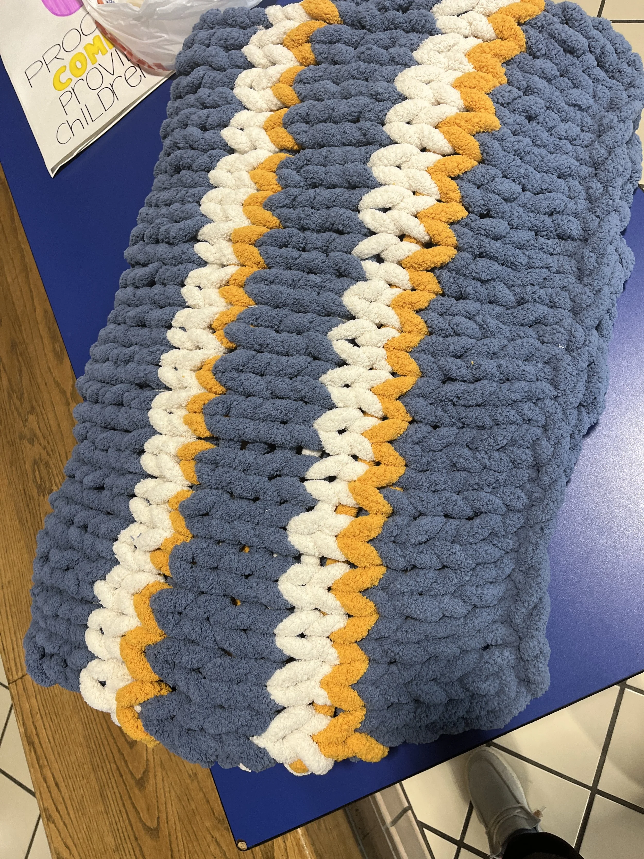 Hand knit chunky blanket blue and yellow