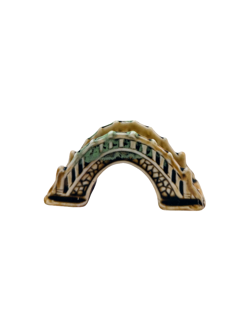 Green Japanese Bridge Aquarium Ornament