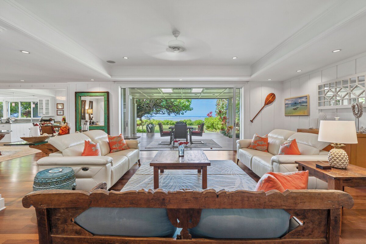 interior to backyard 2.jpg