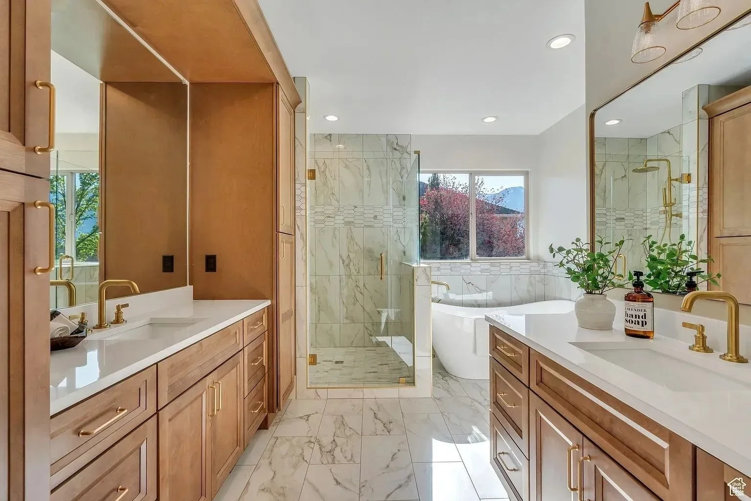 Webb Cabinetry Photos (264).jpeg