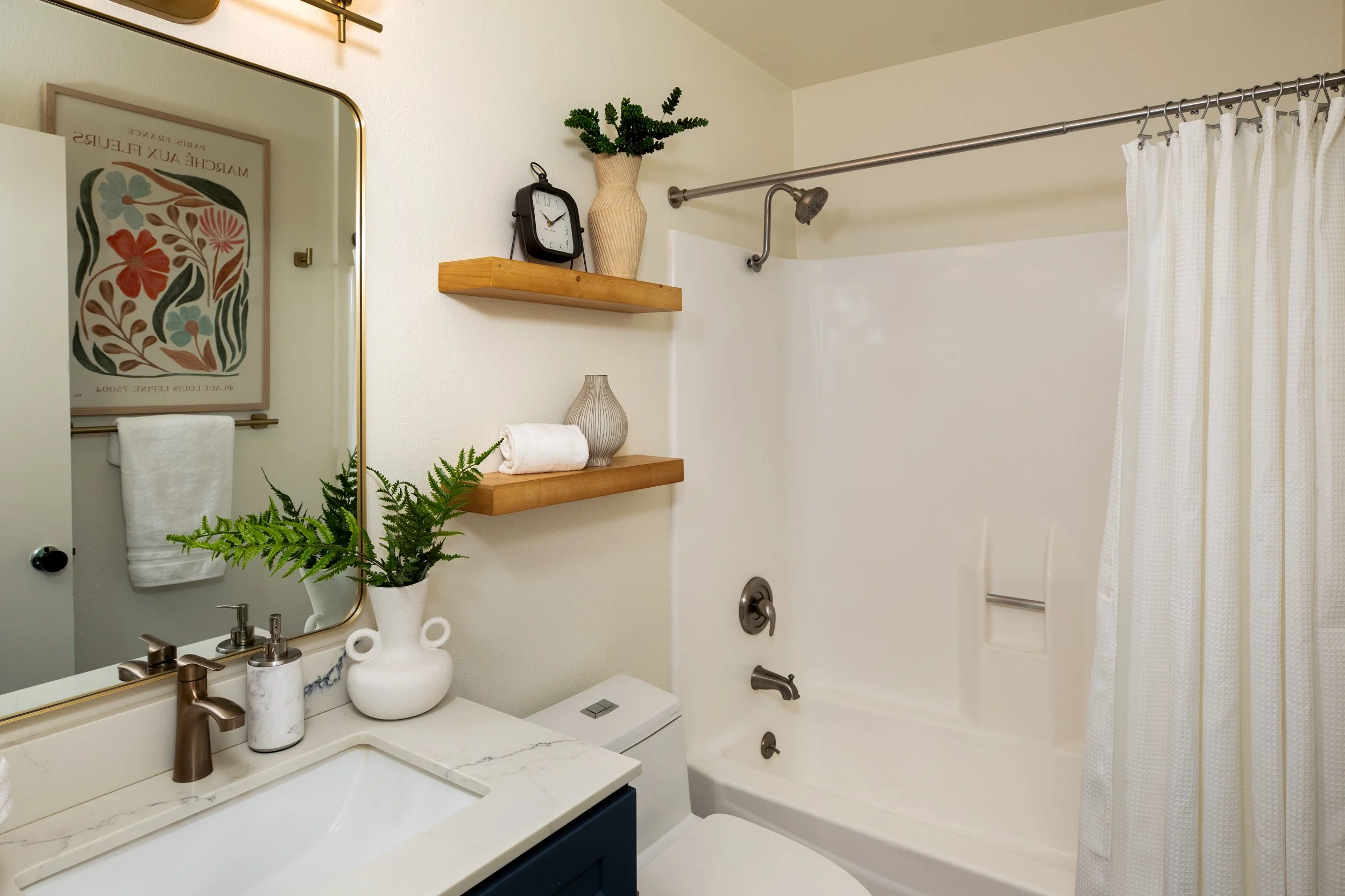 16-Erickson_Matt_Anello-6284-MLS.jpg