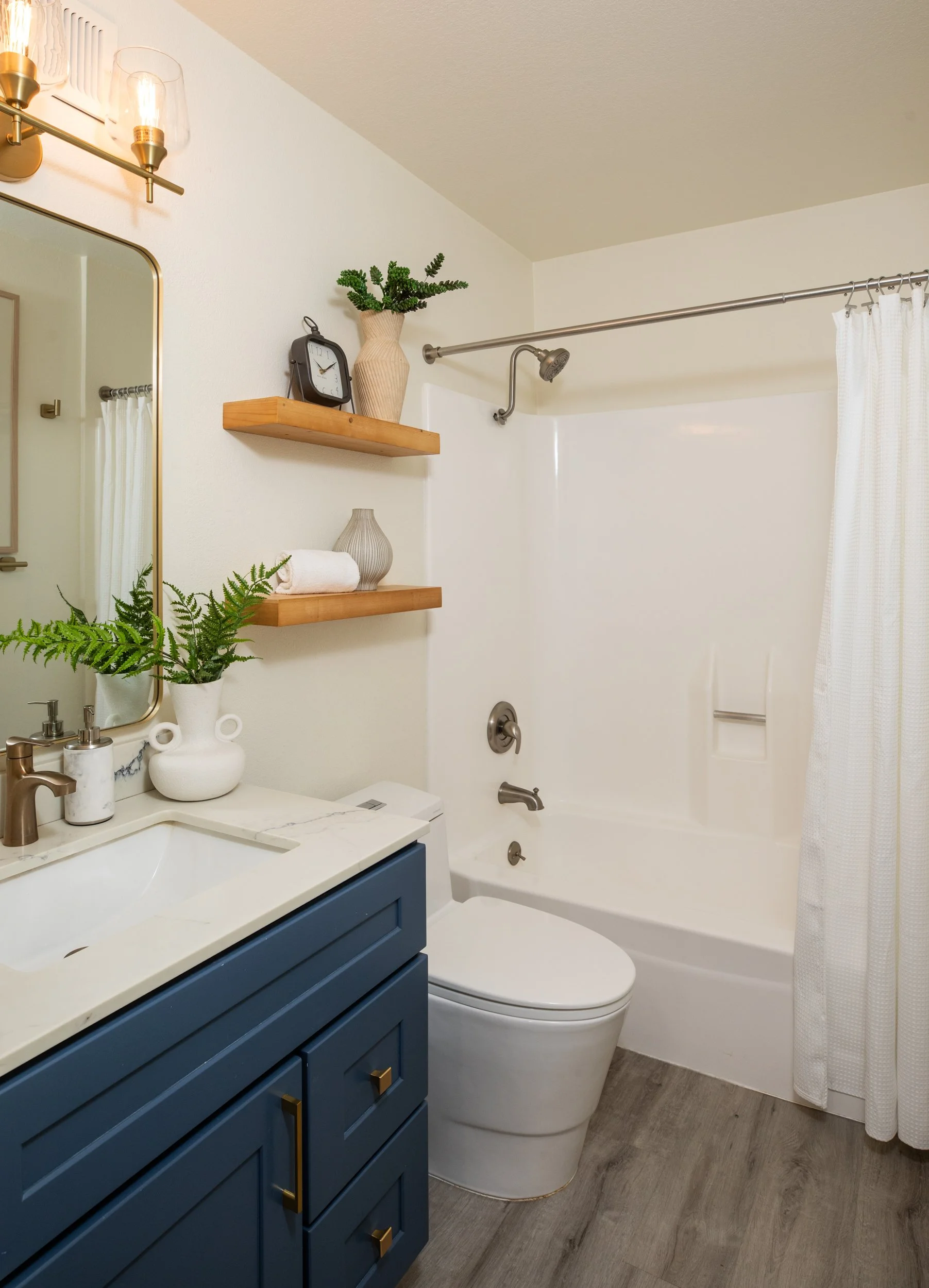 17-Erickson_Matt_Anello-6286-MLS.jpg
