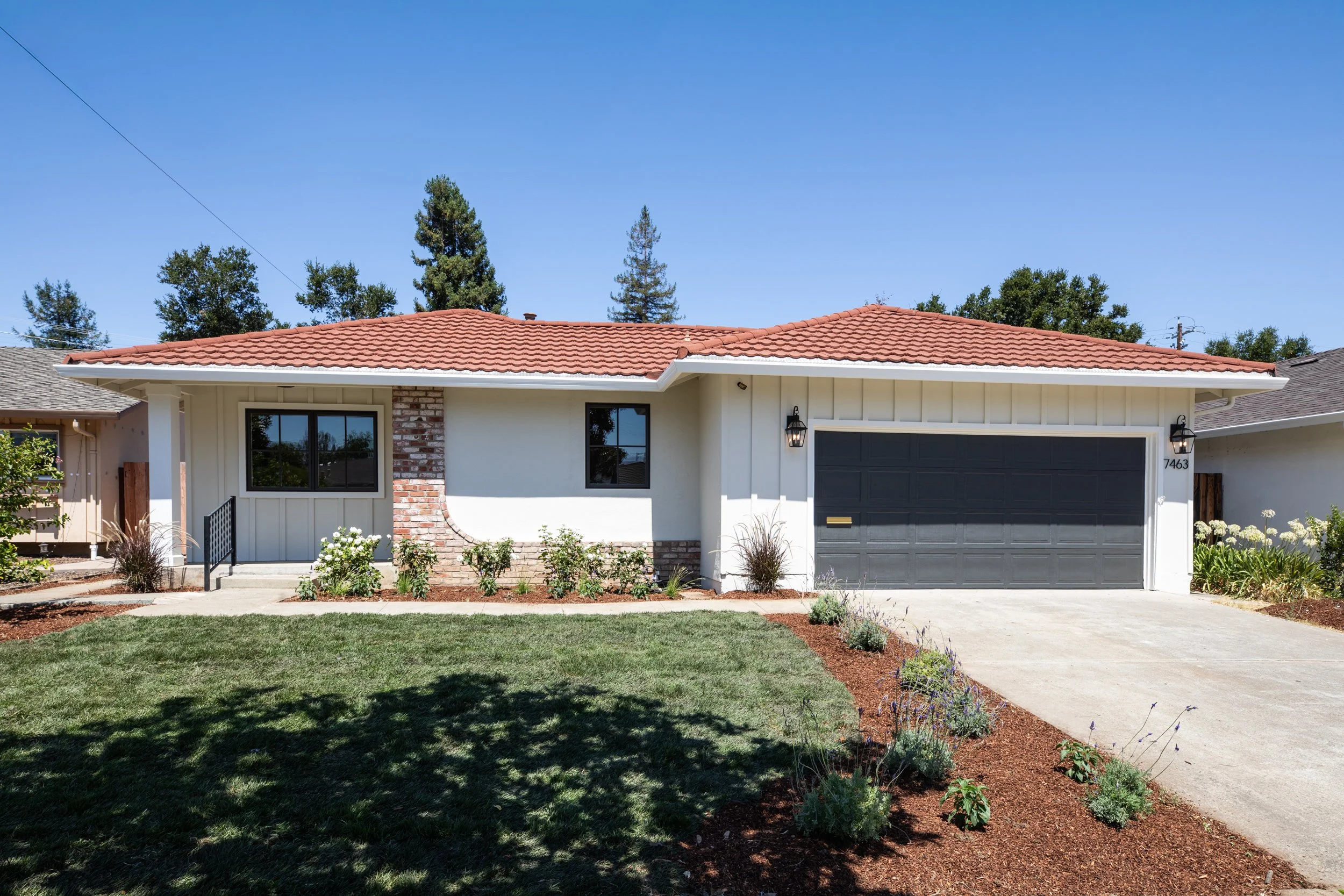 1-Bollinger_Matt_Anello-6545-MLS.jpg