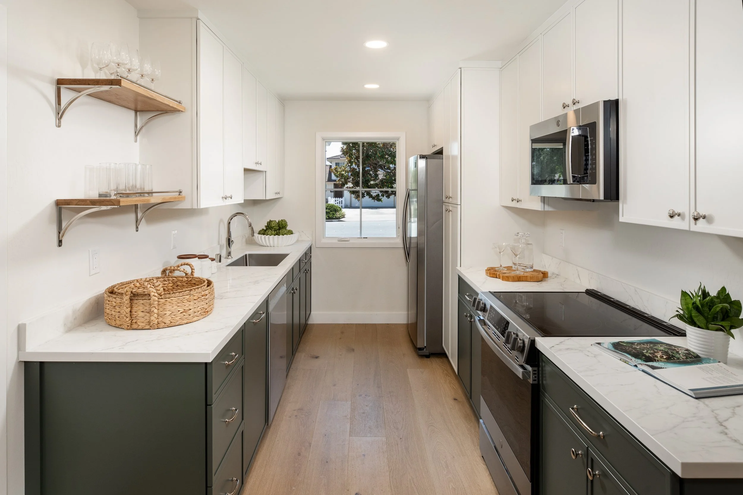 9-Bollinger_Matt_Anello-6526-MLS.jpg