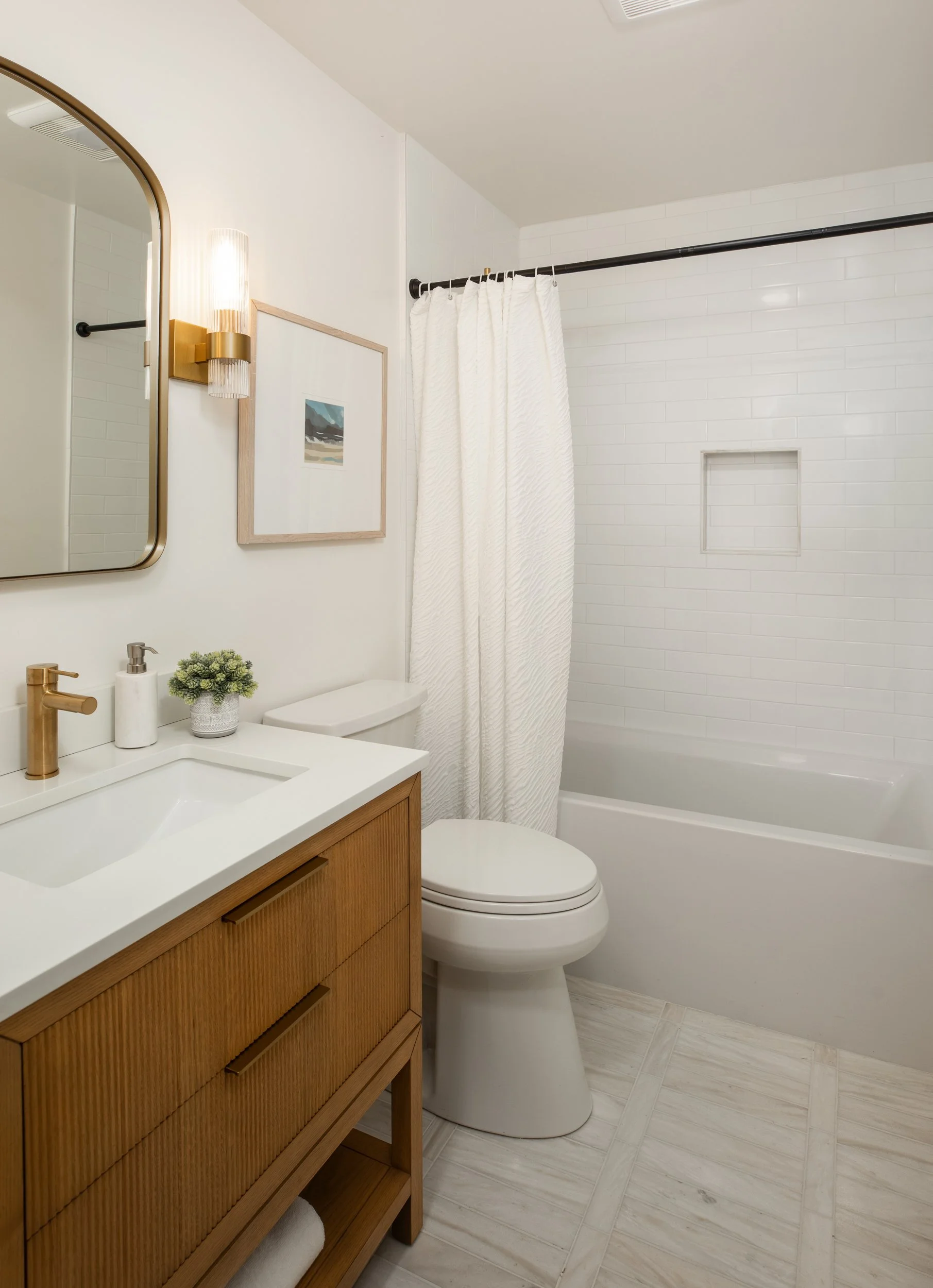 20-Bollinger_Matt_Anello-6427-MLS.jpg