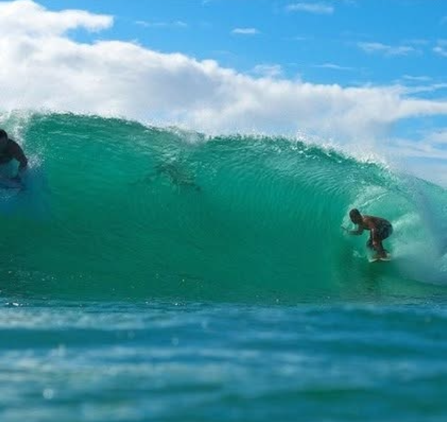 Jason Rigby surfing