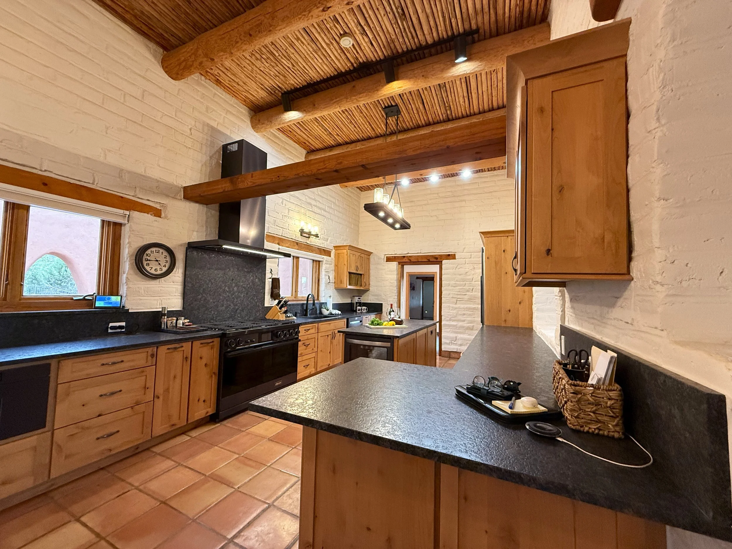 Kitchen Looking In.jpg