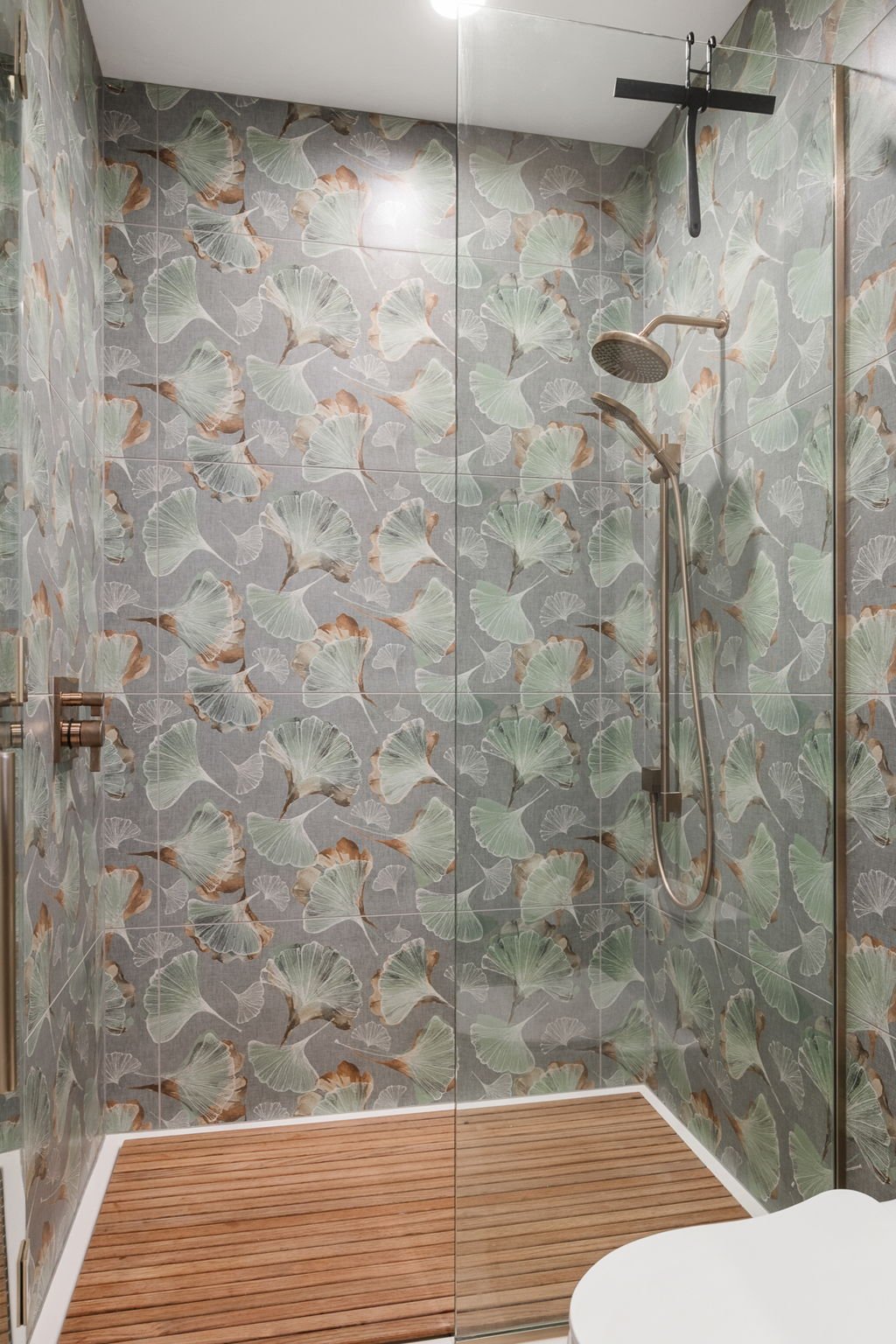 57-Bathroom 2 (2).jpg