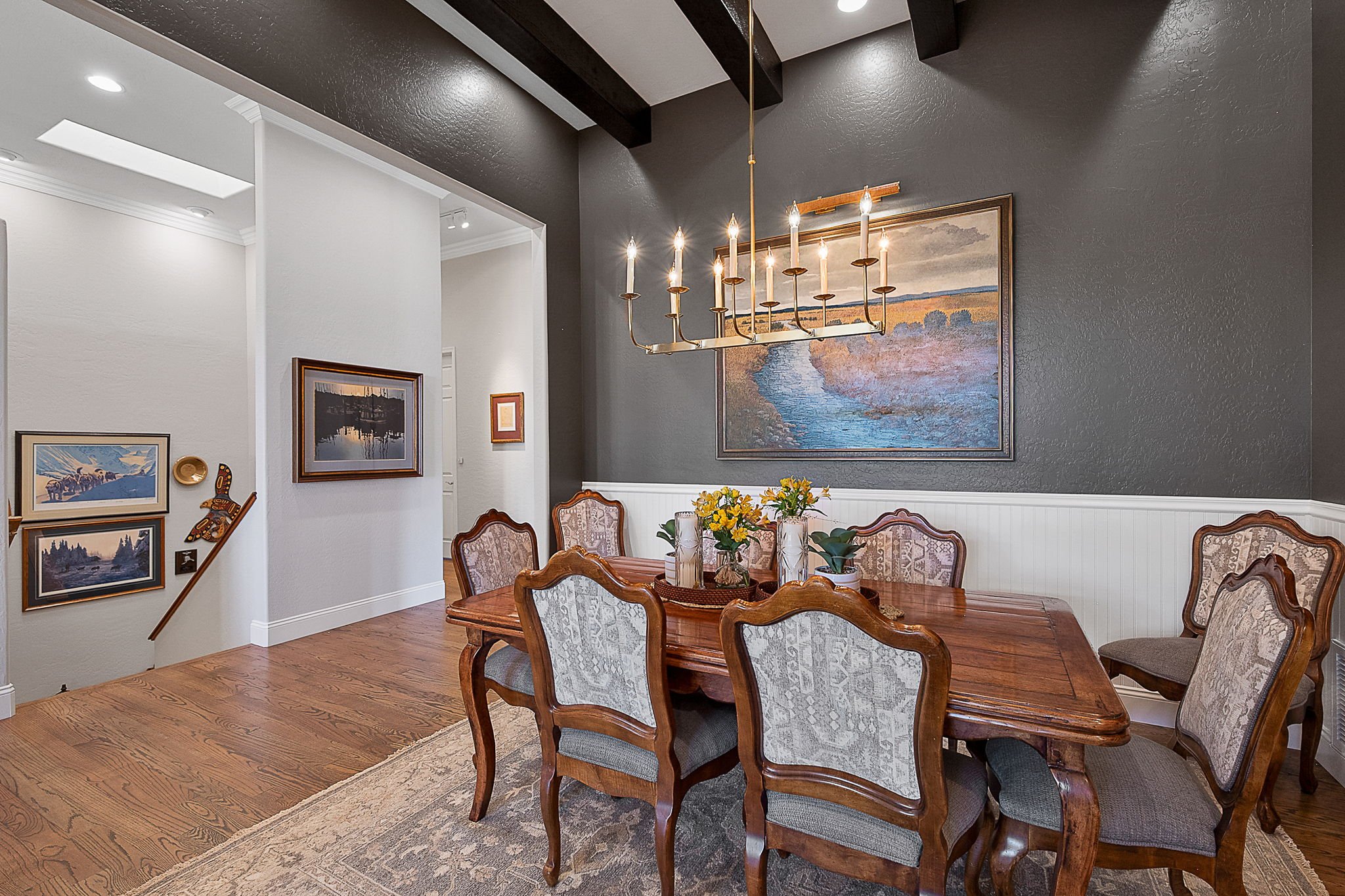 13-Formal Dinng Room.jpg