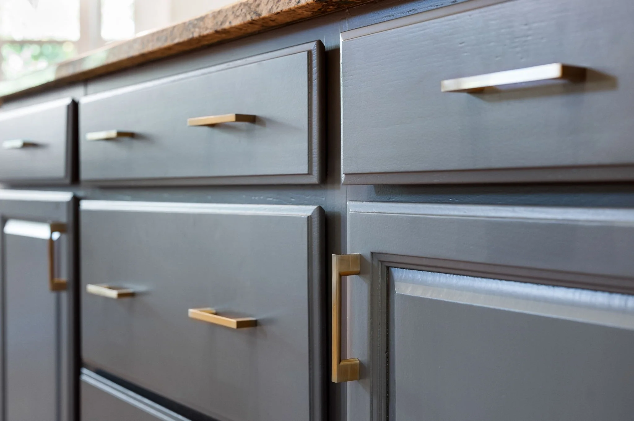18-Cabinet and Hardware.jpg