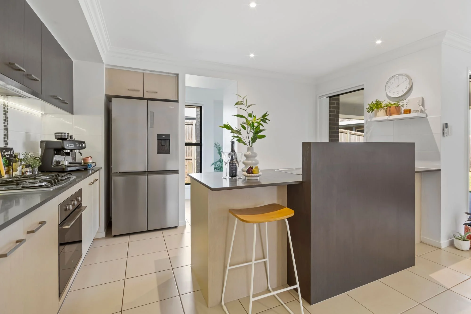 9 Beachwood St (12).jpg
