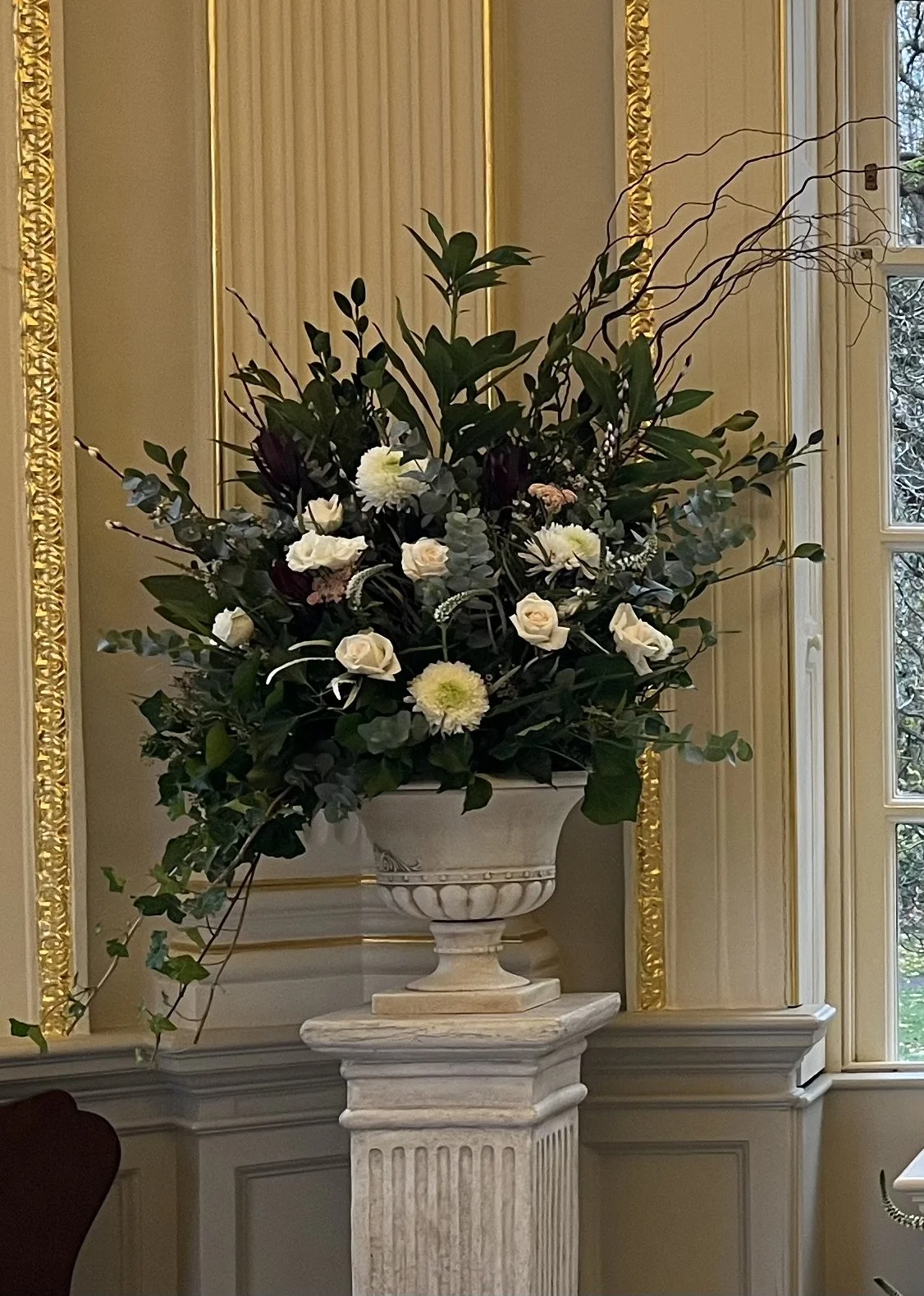 Urn on pedestal (Copy)