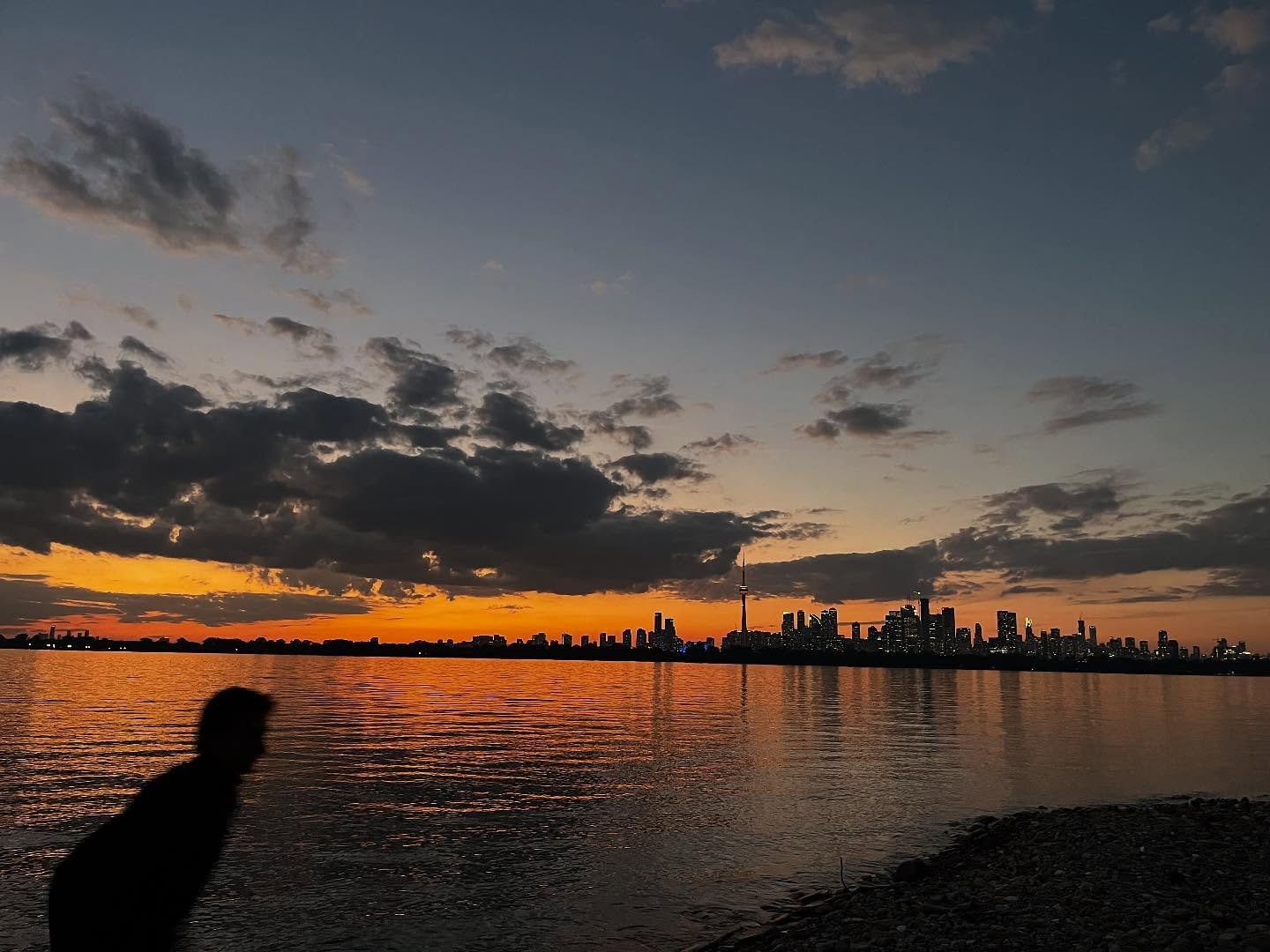 When you rent a bicycle for 90 minutes, but you give it back after 3 hours 🌅🌇🚲