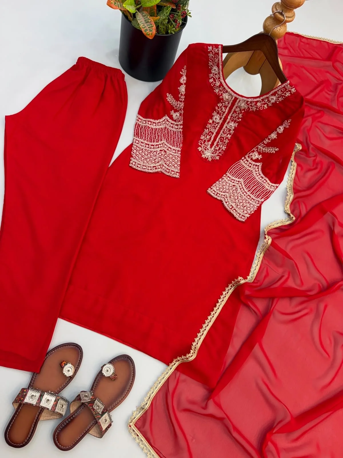 Embroidered Kurtha Set