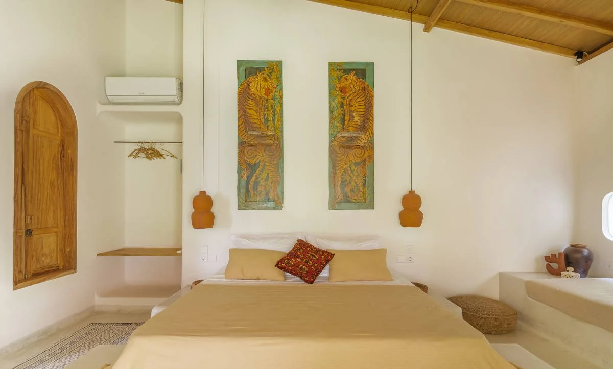 YAMABALIAN_ROOM_DELUXE__DSC03898-HDR (1).jpg