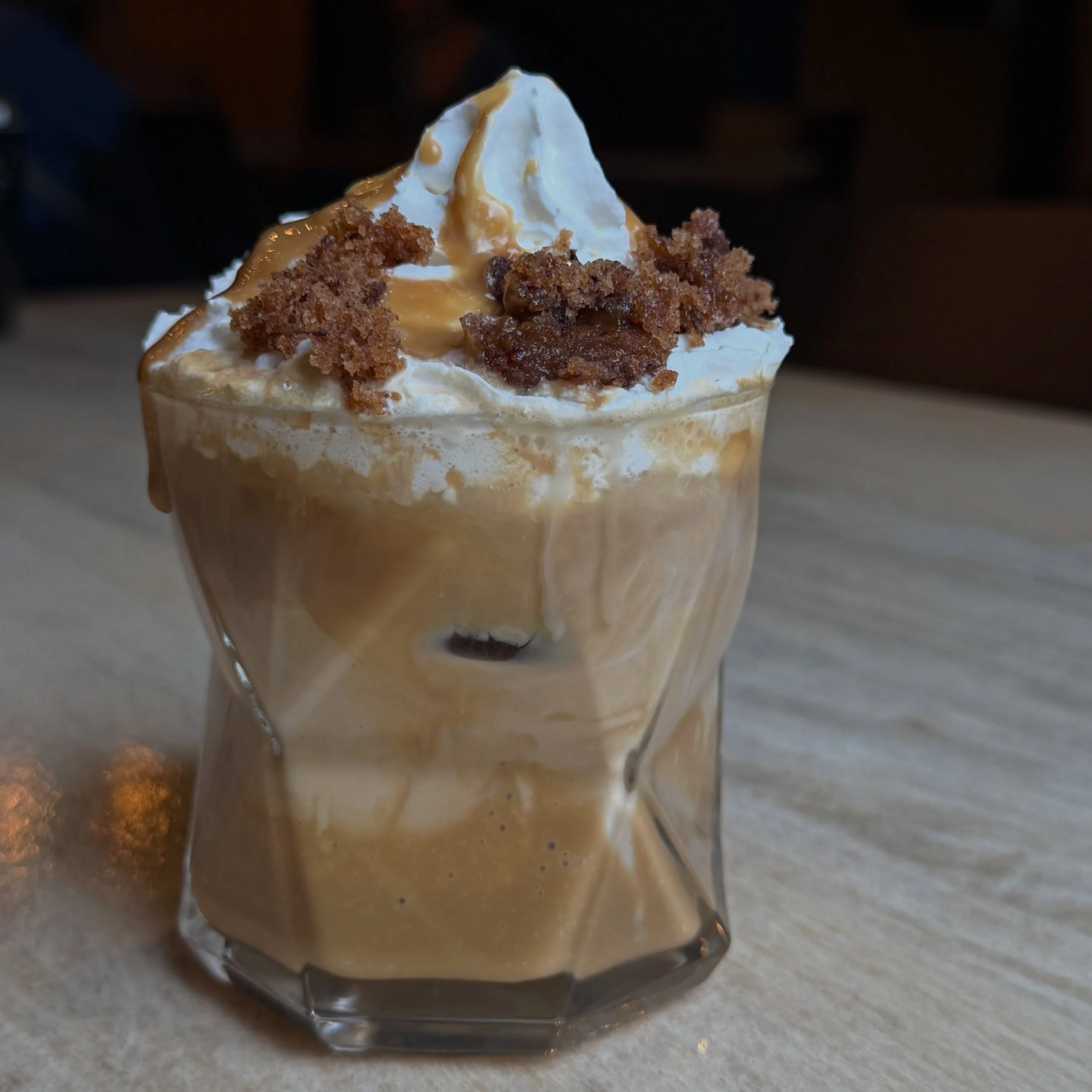 Meet your new autumn obsession 🍂☕️

Our Sticky Toffee Pudding Latte is made with rich toffee sauce, velvety coffee and topped with irresistible sticky toffee pudding crumbs. Basically, dessert in a cup. 🤎

Part of our brand new Cosy Autumn Dessert 