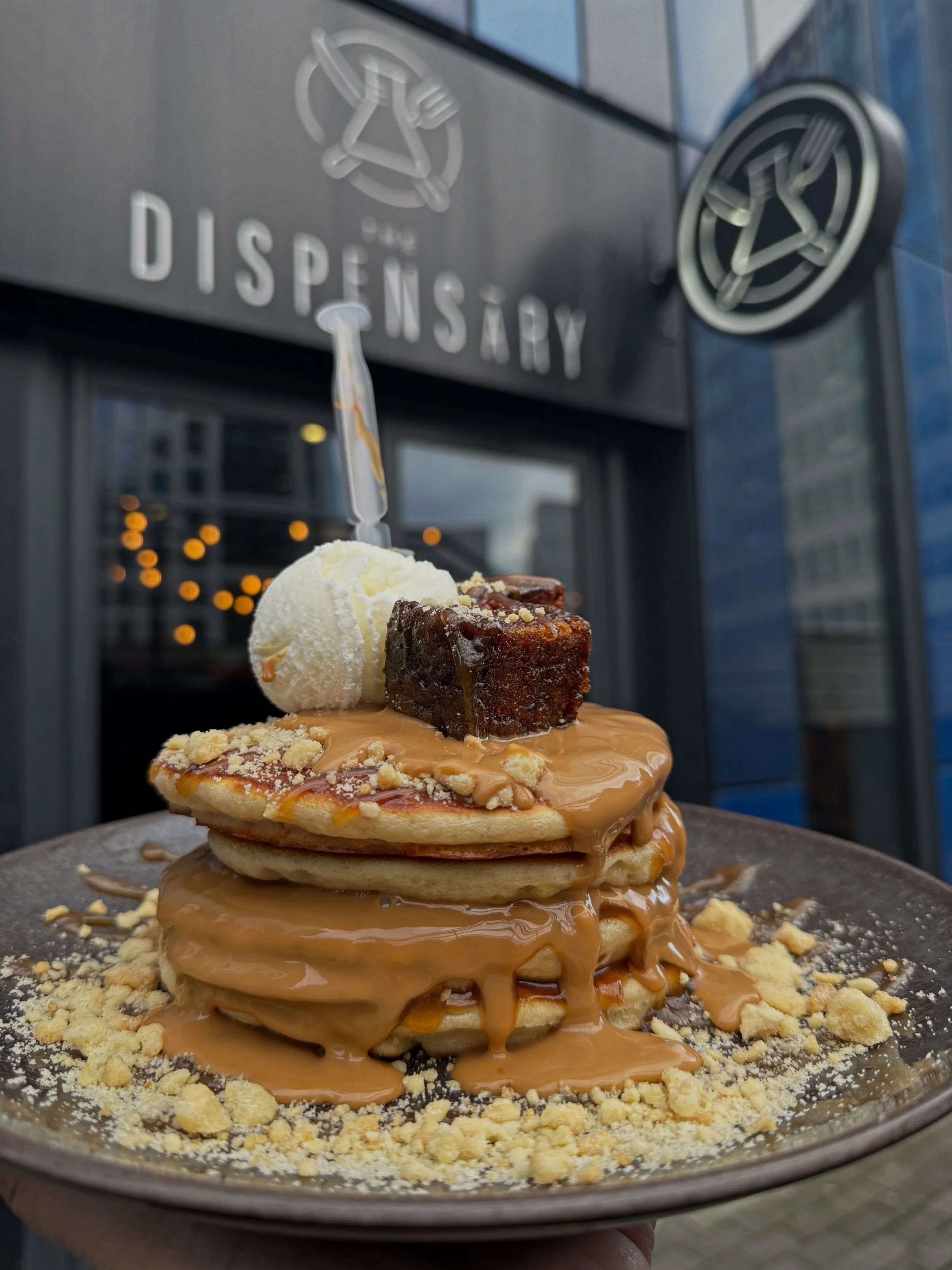Sticky toffee pudding&hellip; but make it a stack 🥞🤎

Fluffy pancakes + loads of toffee sauce + sticky toffee pudding and biscuit crumbs = autumn happiness 🍂✨

Part of our Cosy Autumn Dessert Series. Come hungry. 👀