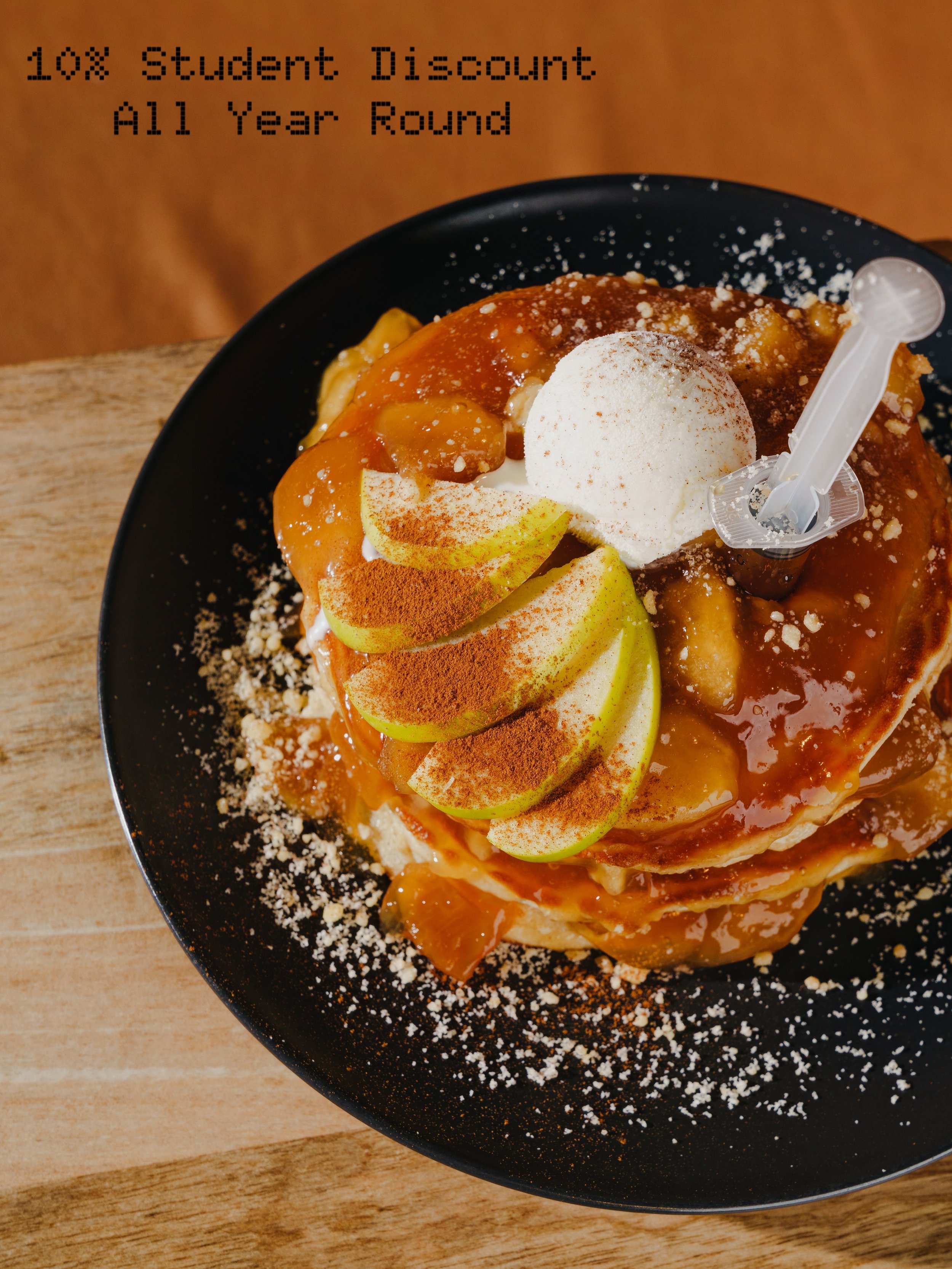 A cult classic at The Dispensary - Apple and Cinnamon Pancakes 🍎🔥
