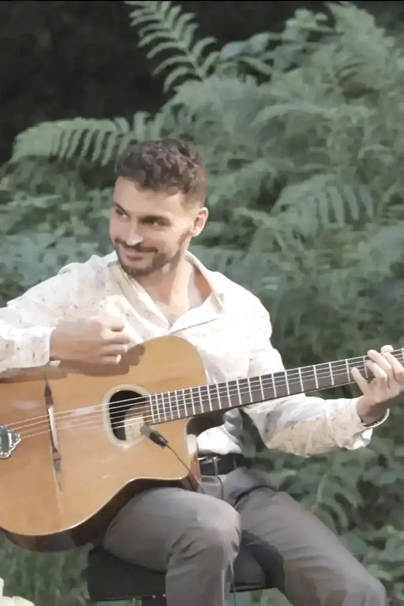 Sacha Toufani guitar live