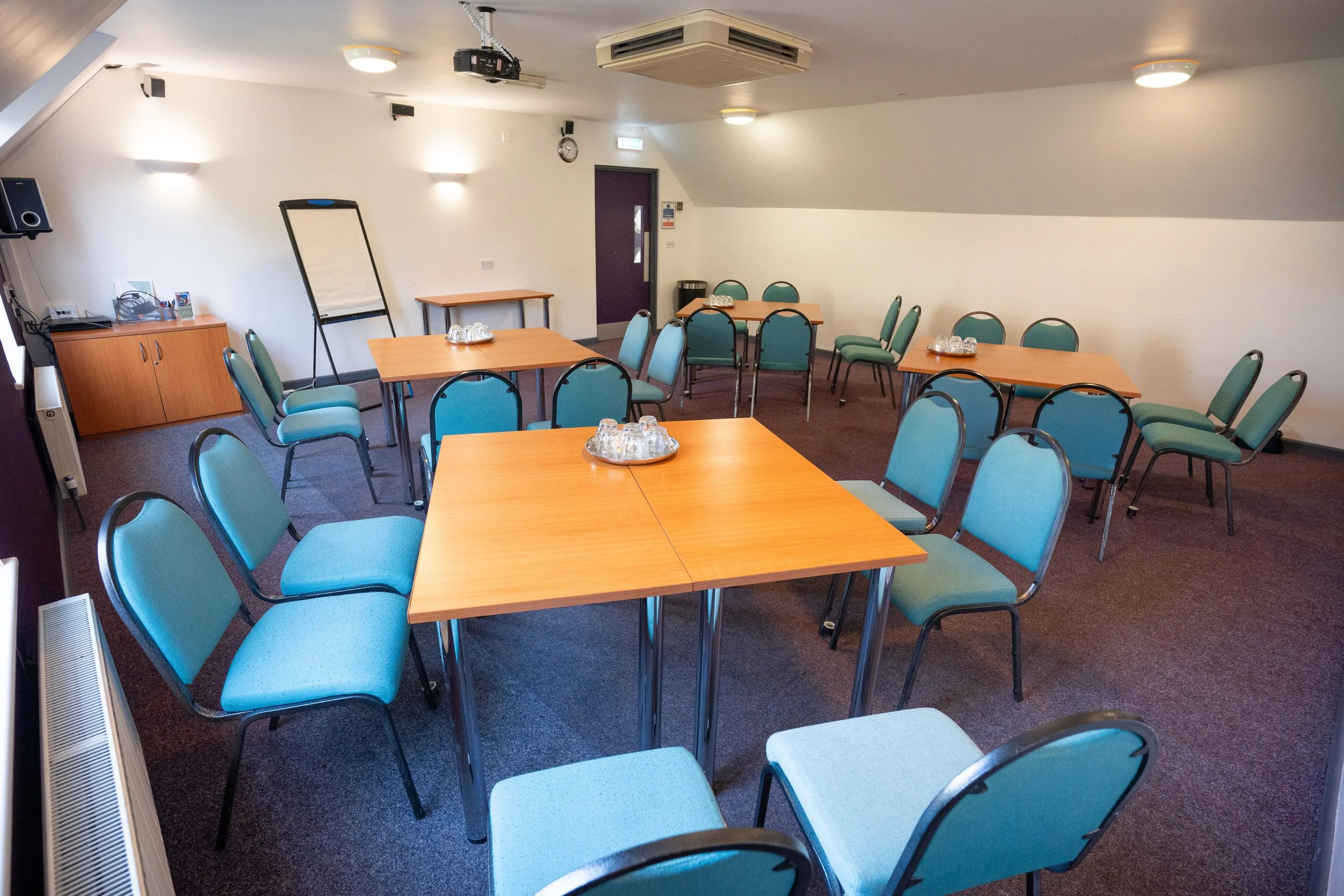 TheKingsCentre-TrainingRoom1-2.jpeg