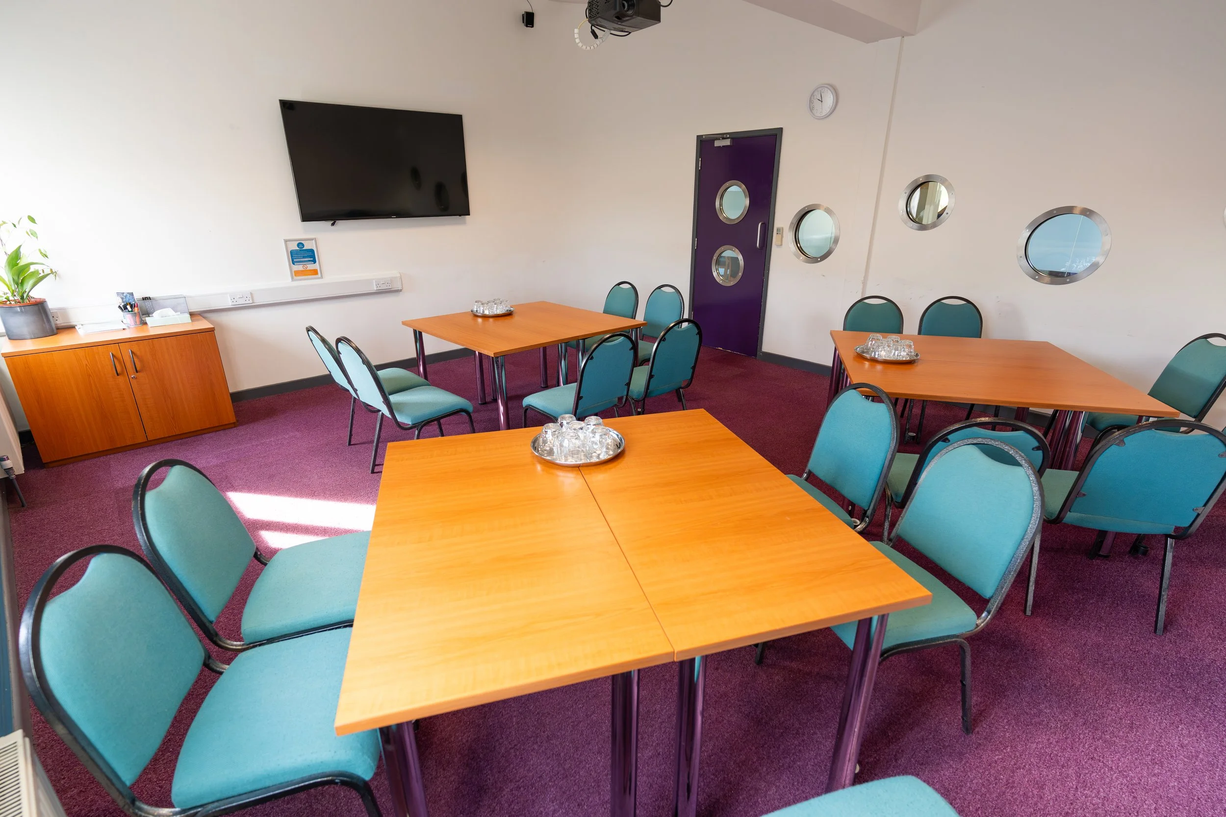 TheKingsCentre-TrainingRoom2-3.jpg