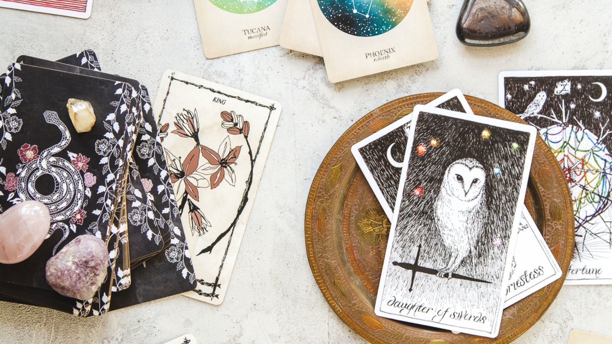 Orakelkarten und Kristalle für deinen Cosmic Compass mit Kaja.