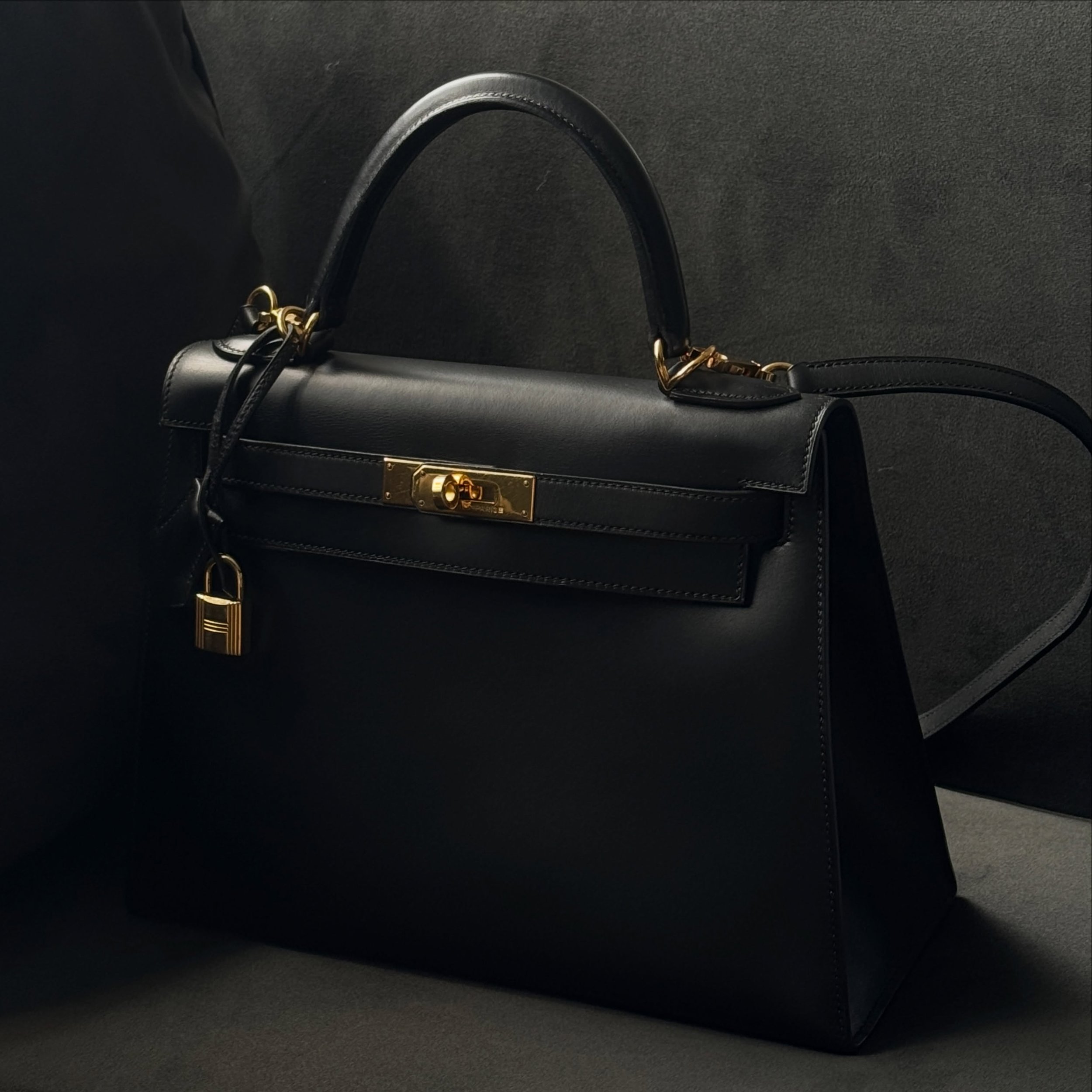 Vintage beauty sourced for a beauty!🥰 Kelly 28 Sellier Box Calf🤩