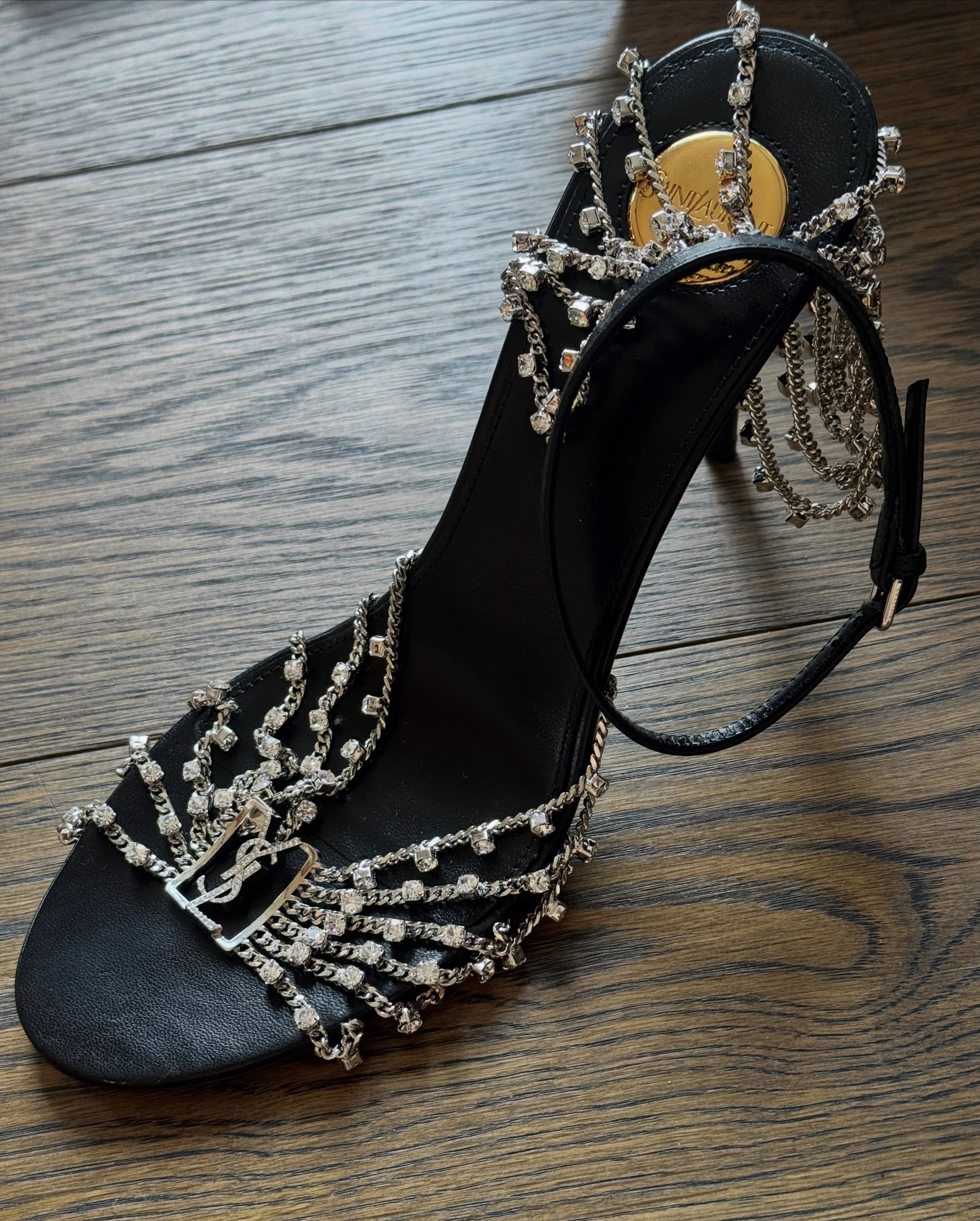 The most perfect party shoes from Saint Laurent⭐️