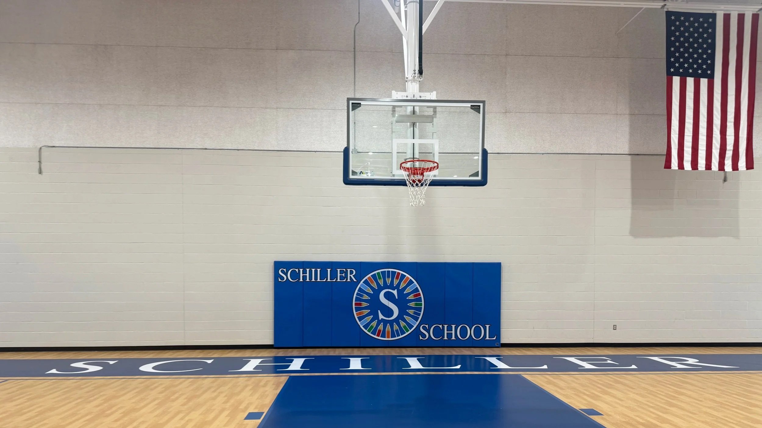 SCHILLERGYM03.jpg
