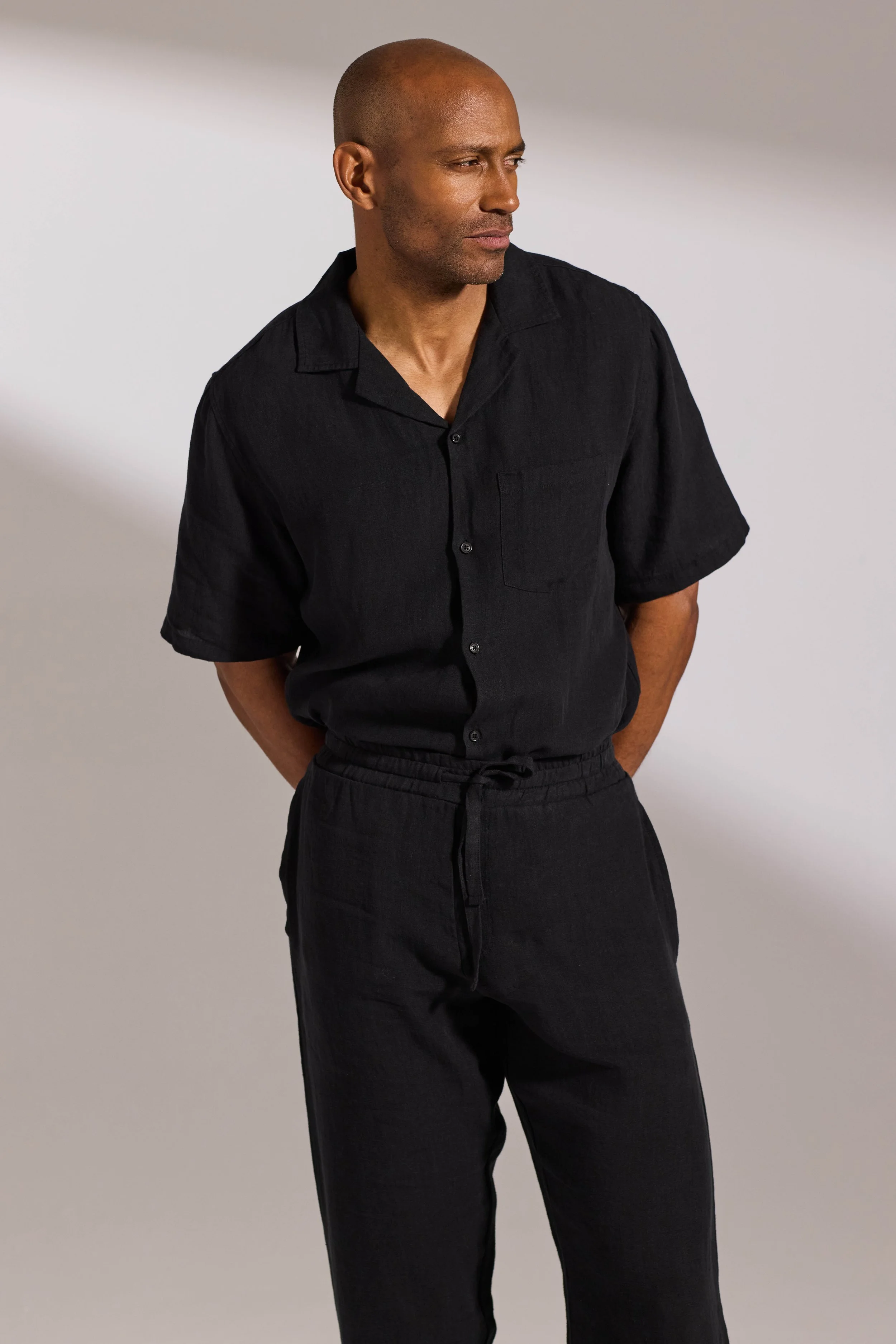 DG_WW_25_LINEN_SS_SHIRT_185.jpg
