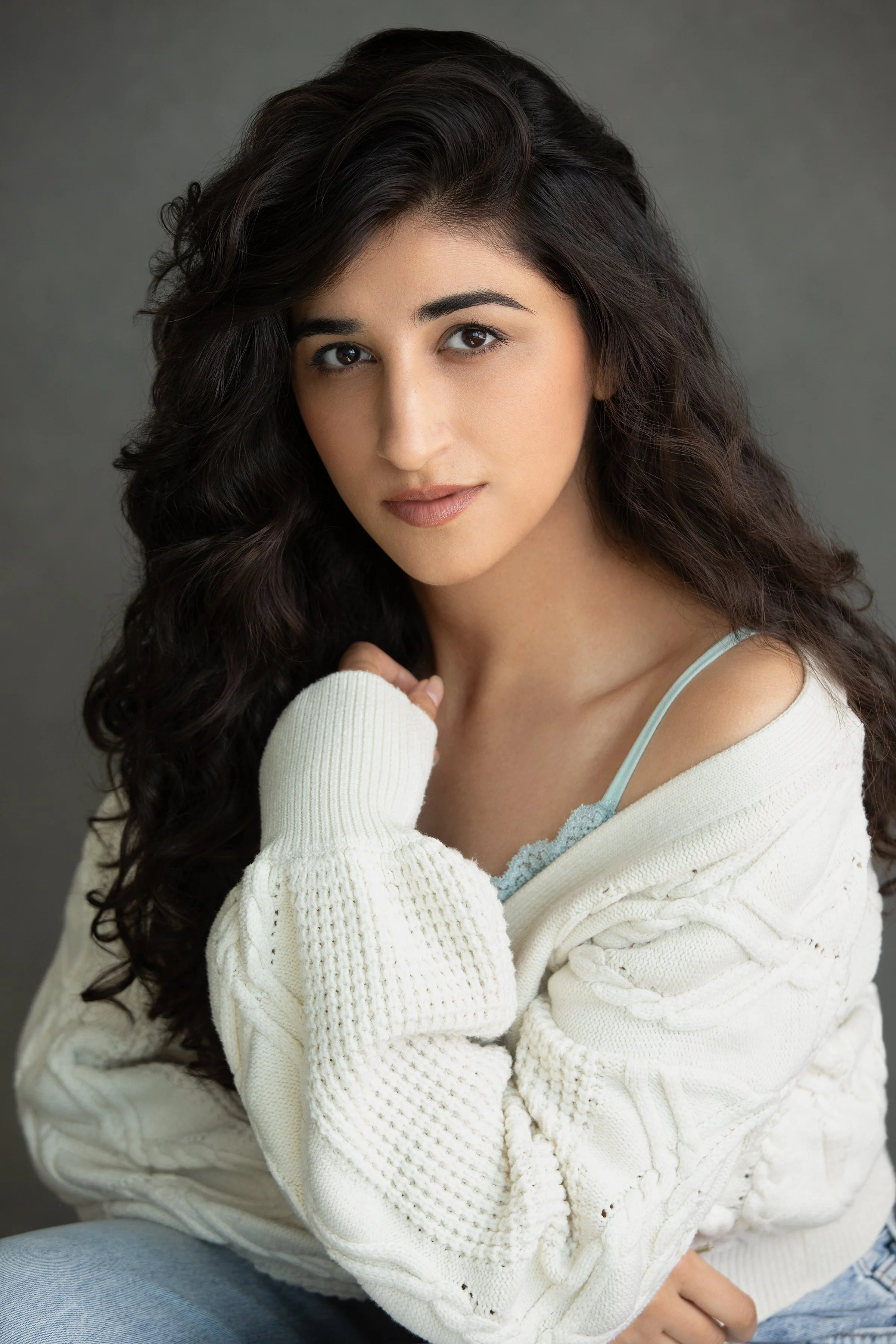 Anisha Headshot_0L2A7767.jpg