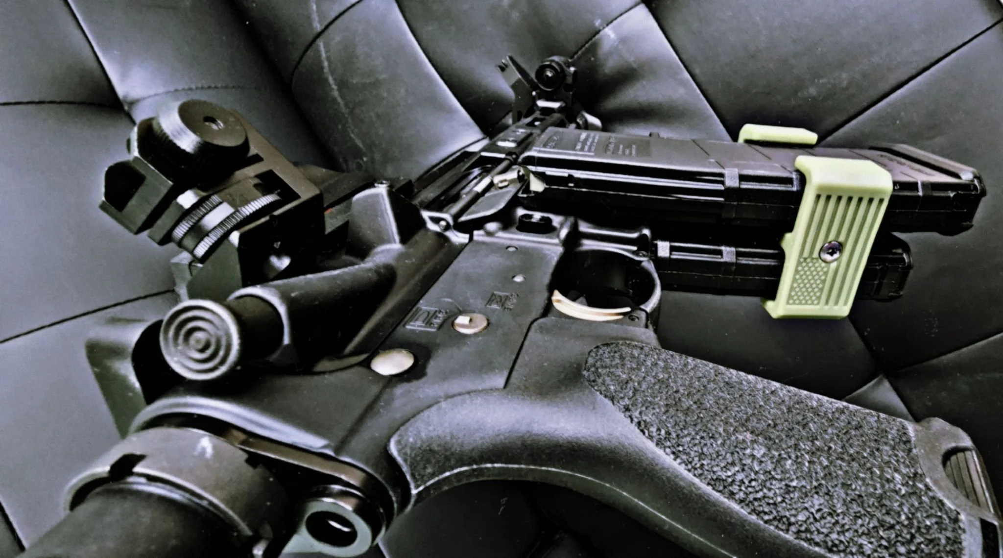 AR MAG Holder 1.jpg