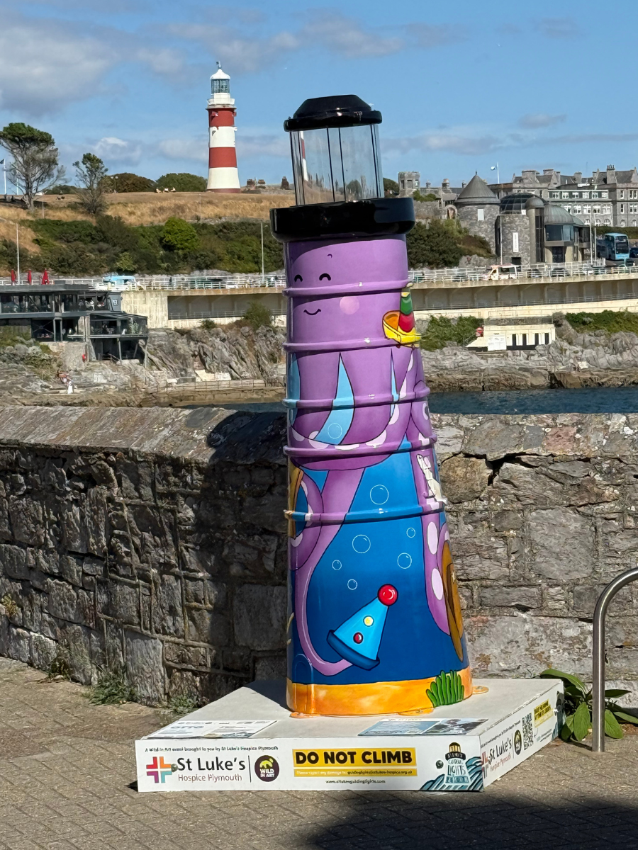 St Luke's Lighthouse Portrait 03.png