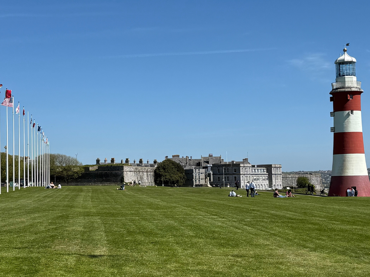 Plymouth Hoe and Citadel.png