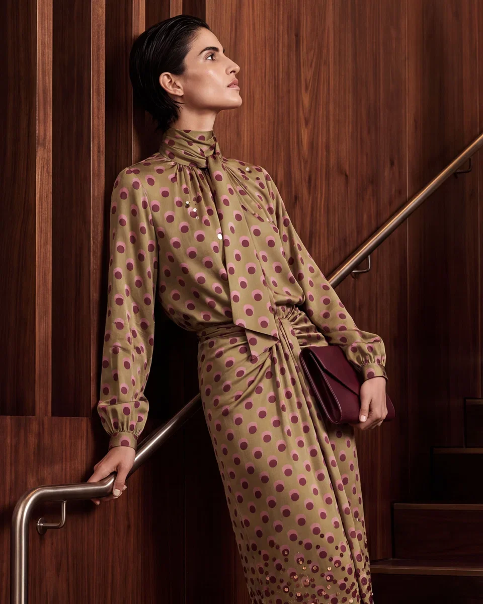EDITORIAL.BLULUNARESVERDE_960x1200_crop_center.webp