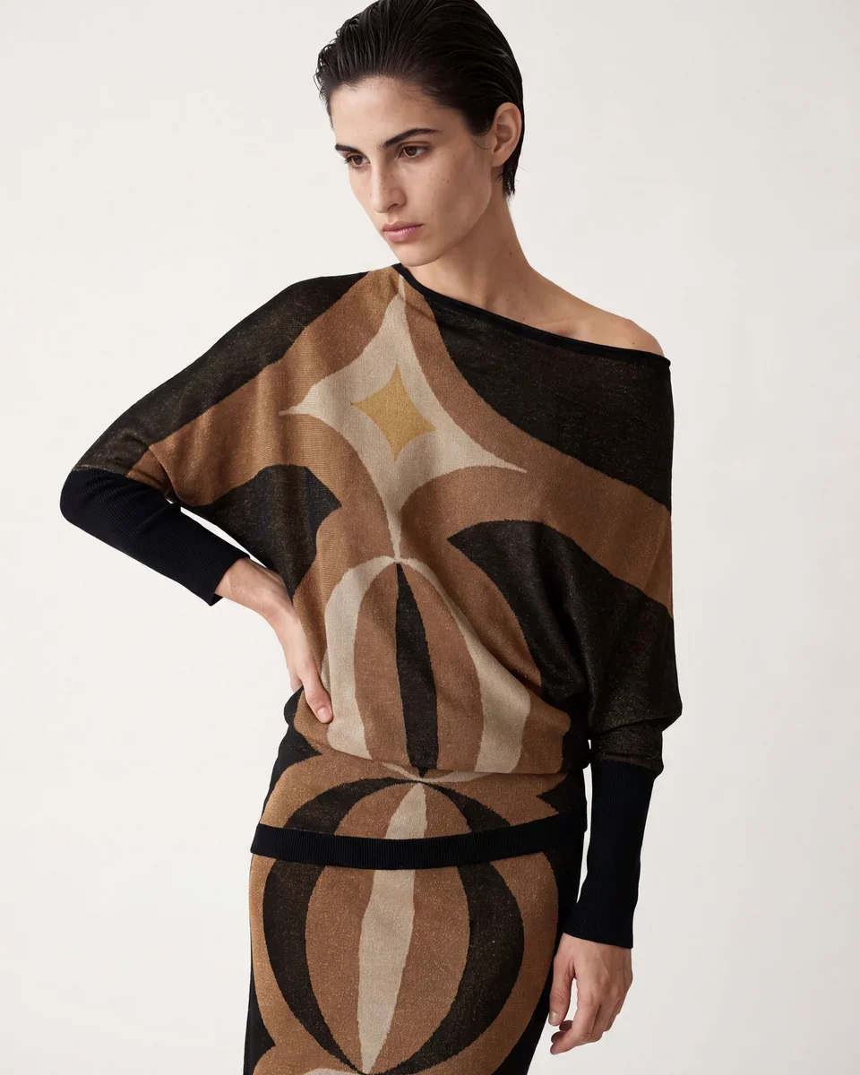 JER.LUREXGOLD.DET_1_960x1200_crop_center.webp