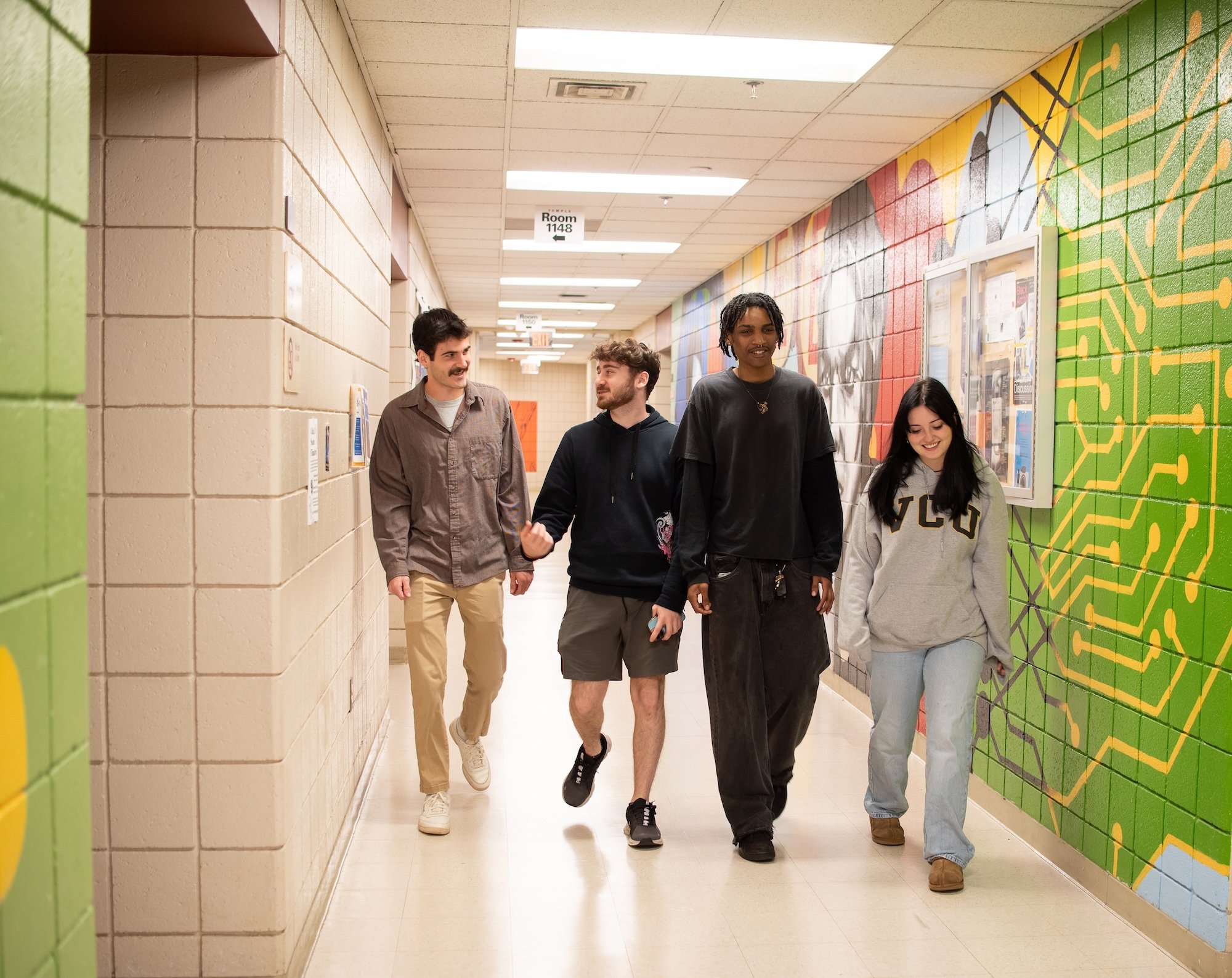 Big Spoon Co. - Services: College hallway photo with students