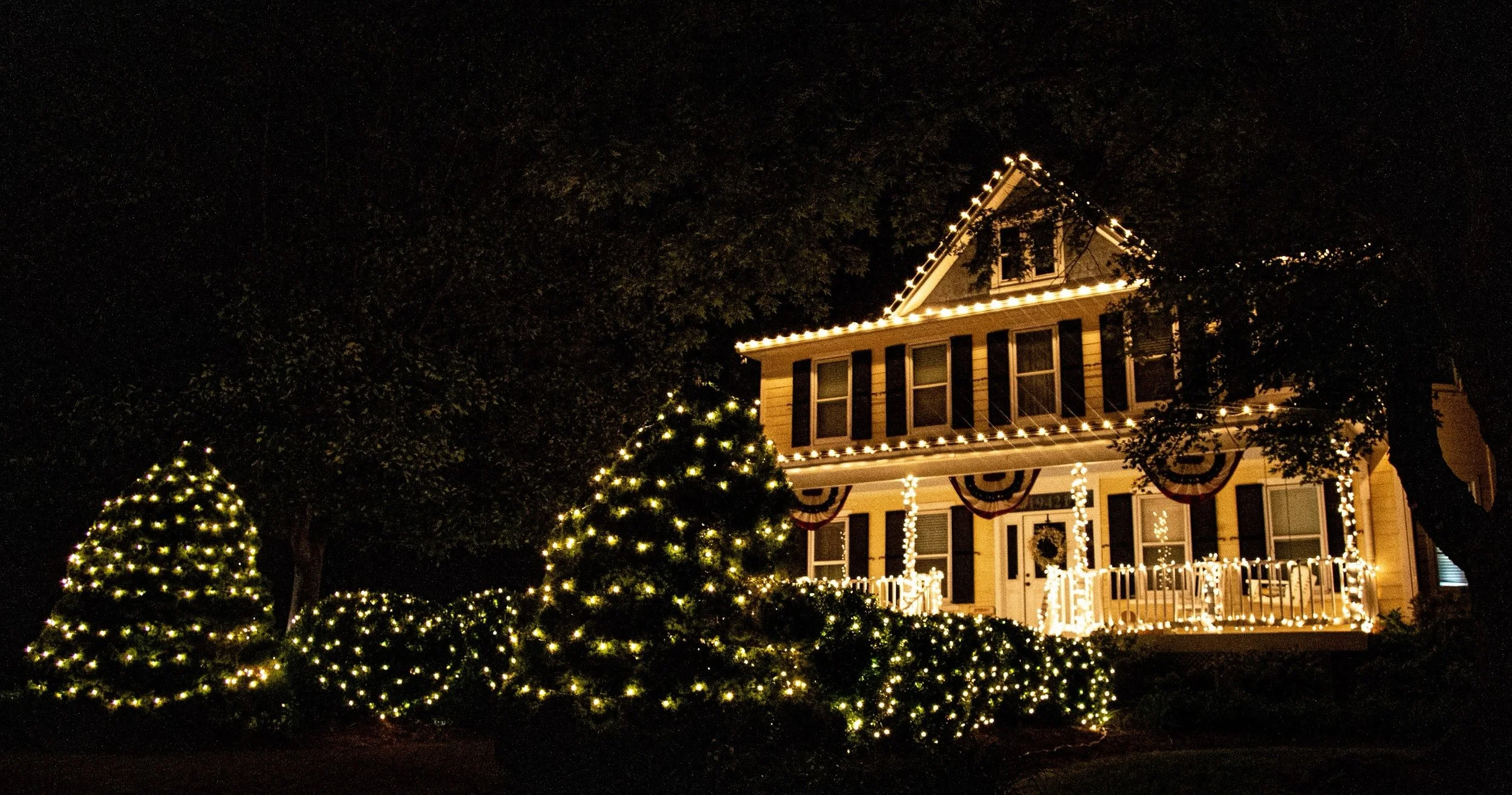 introducing Hometown Holiday Lights- your local lighting experts! We&rsquo;re here to keep your spirits and homes bright all season long🎄

Follow along to see what we can do✨