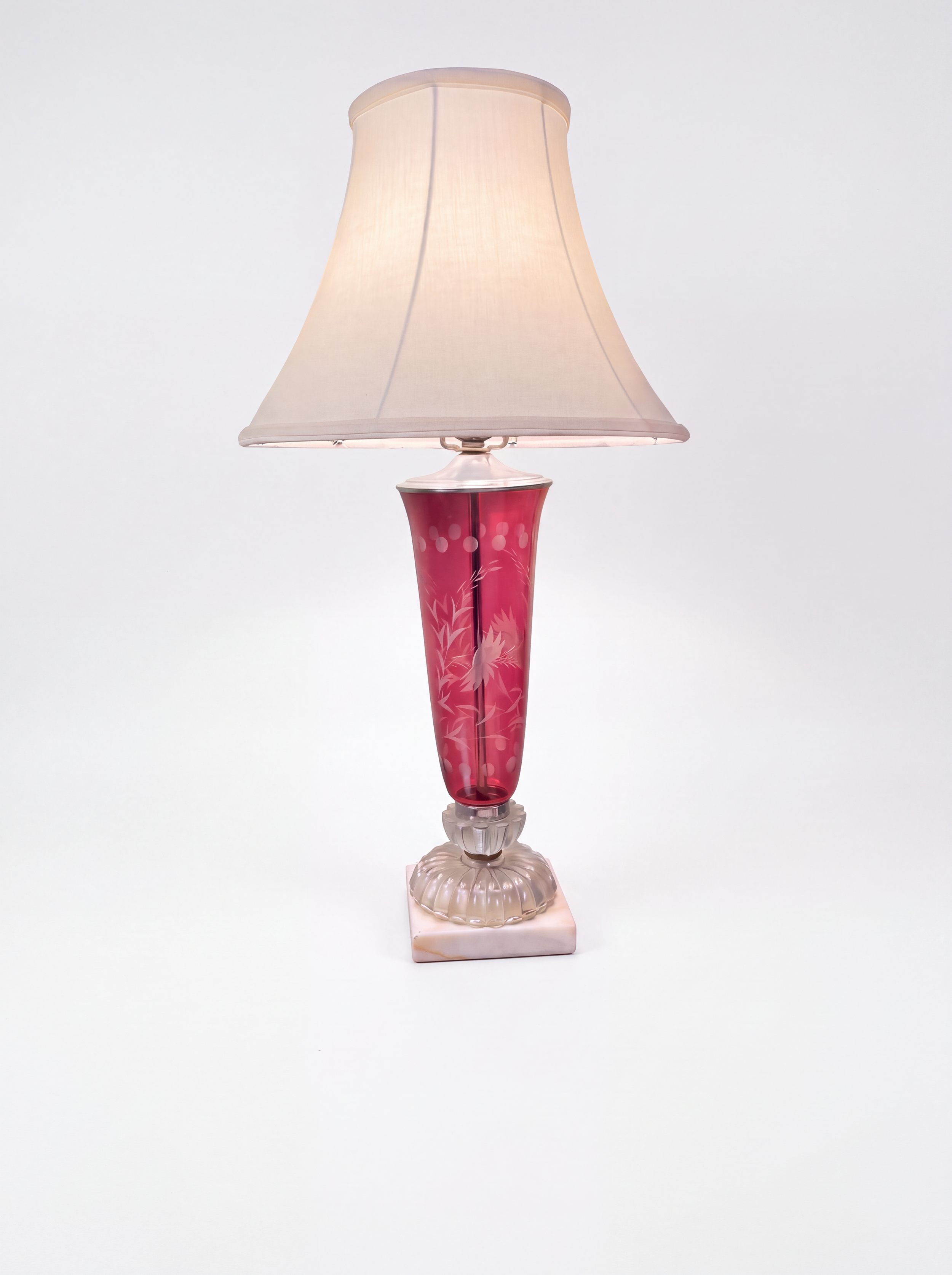 Firefly_Gemini Flash_remove all objects except lamp 765288.png