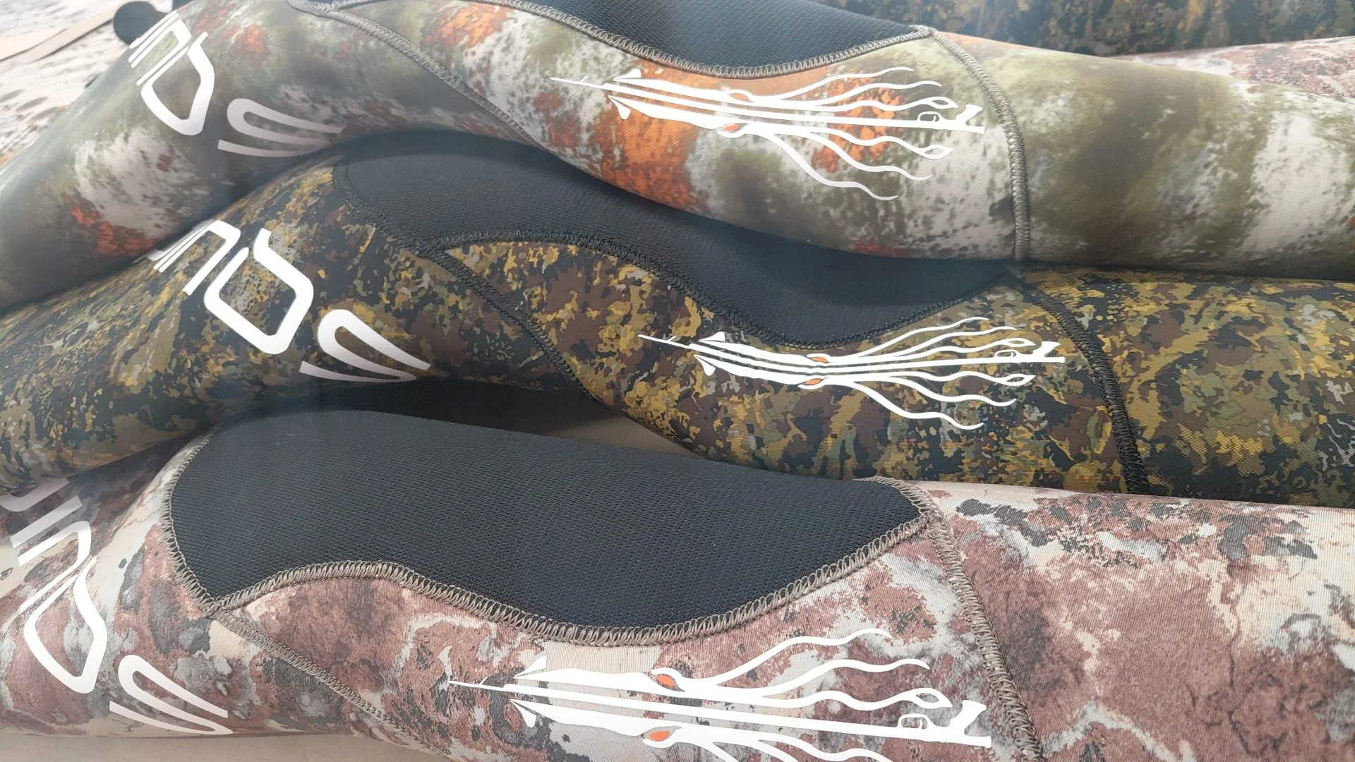 Best spearfishing wetsuits for the UK? Warmest spearfishing wetsuits. Tailored fitted spearfishing wetsuits. Leroi Squid wetsuits. Polosub wetsuits. Pissette for wetsuit. BEST camouflage wetsuit UK.
