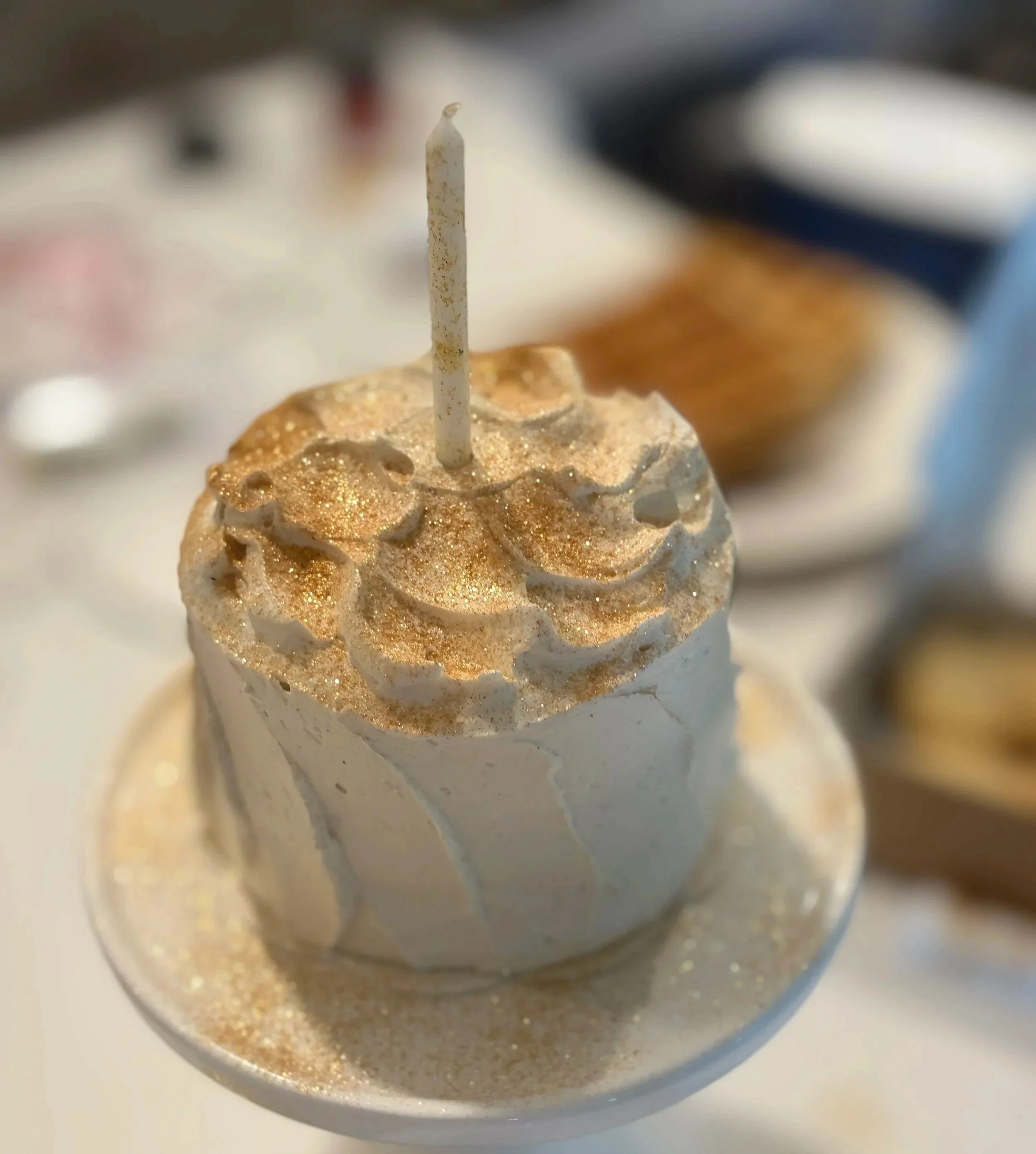 cake%2Bwith%2Bbackground.jpg