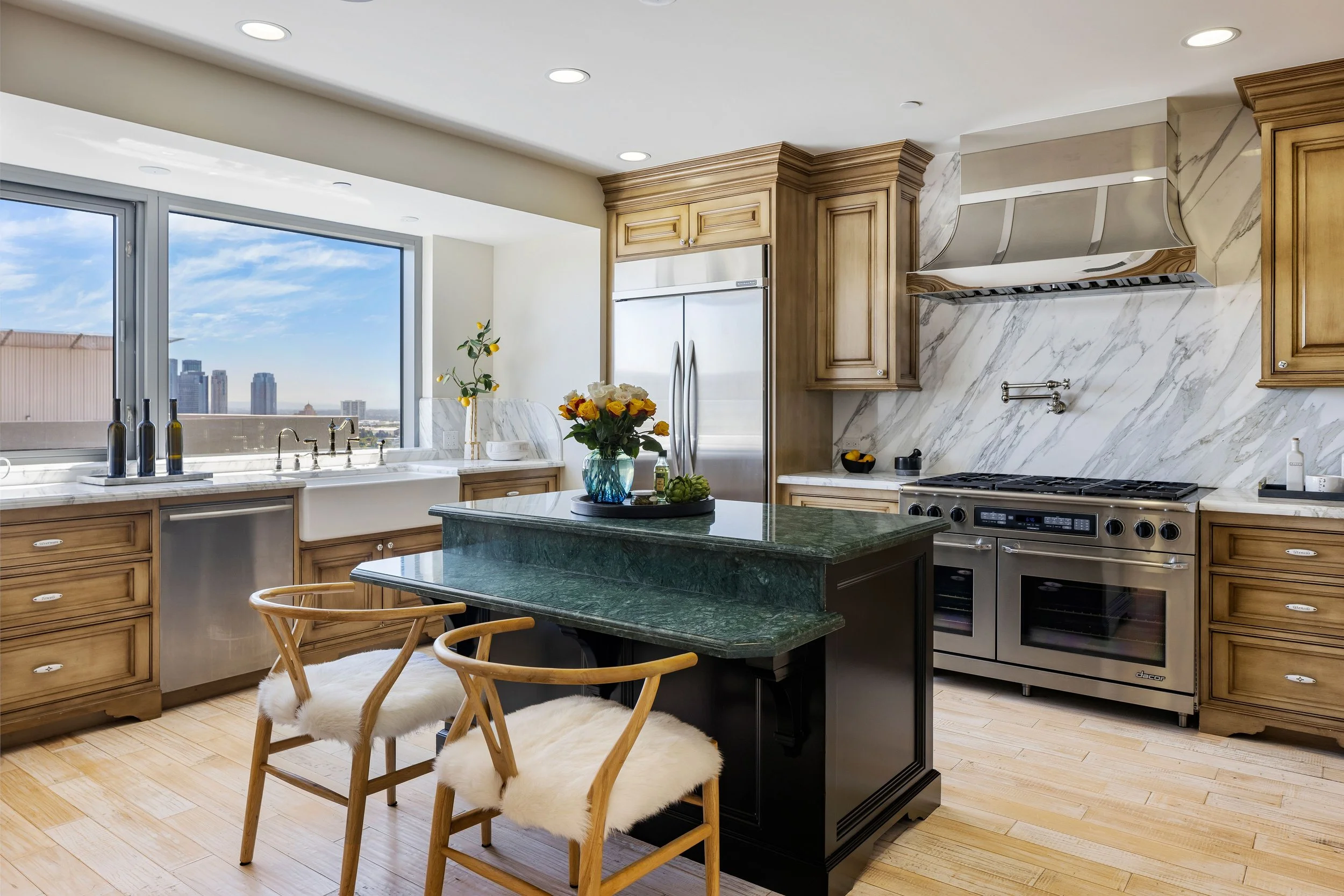 10800 Wilshire Unit 1901_022.jpg