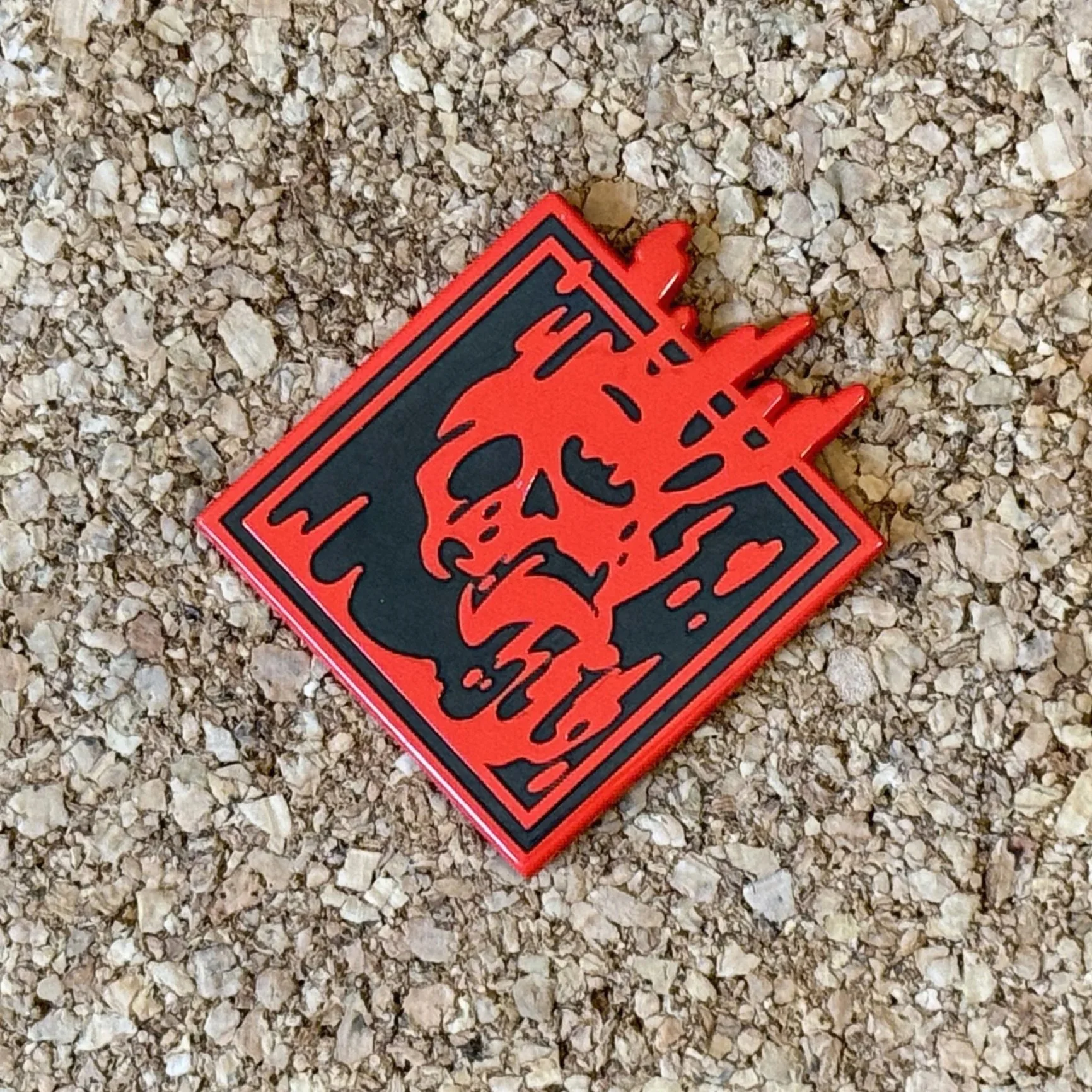 Pin+Black+and+Red+Light+Fades+Away+3.jpg