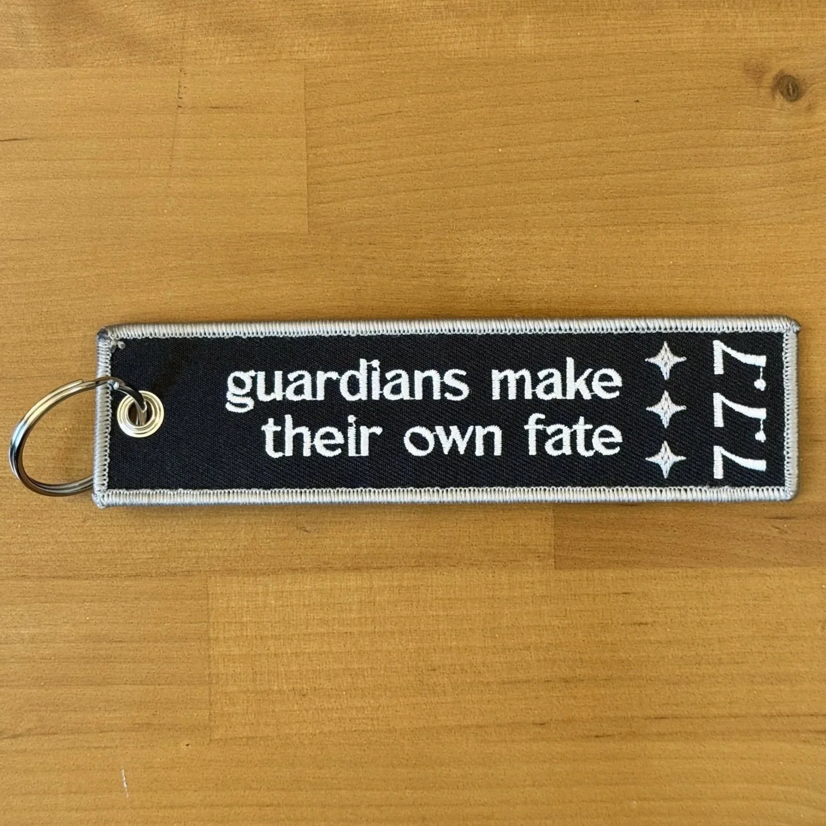 Keychain+Black+and+White+Per+Audacia+Ad+Astra+back.jpg