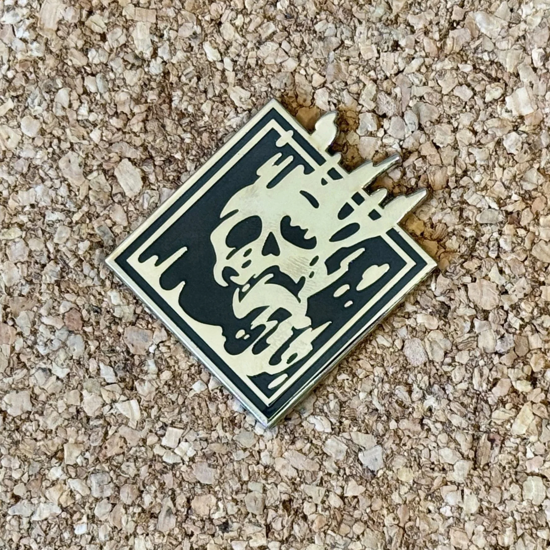 Pin+Silver+and+Black+Light+Fades+Away+4.jpg
