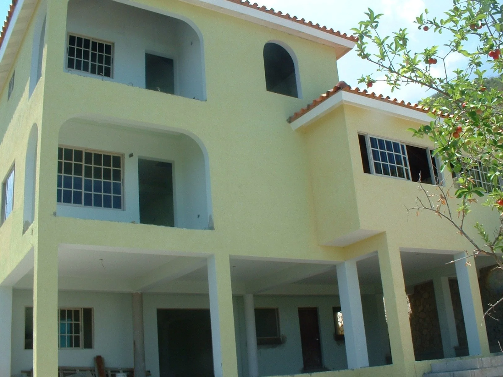 REAR VIEW2.JPG