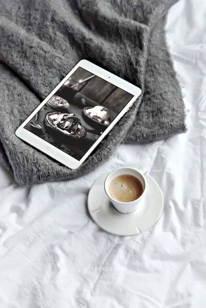 Shopping: Sweet Steals from the Comfort of Your Bed...