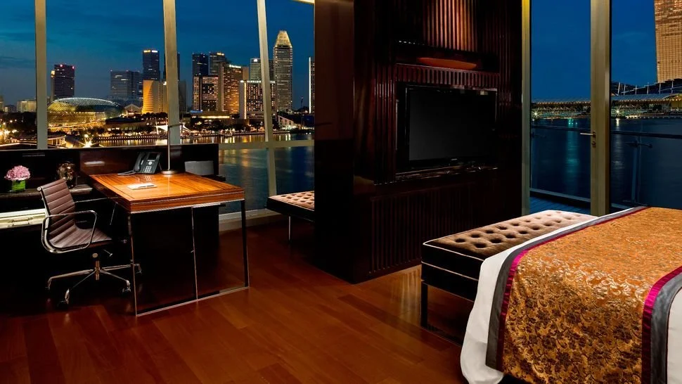 007098-16-Clifford-Suite-Bedroom.jpg